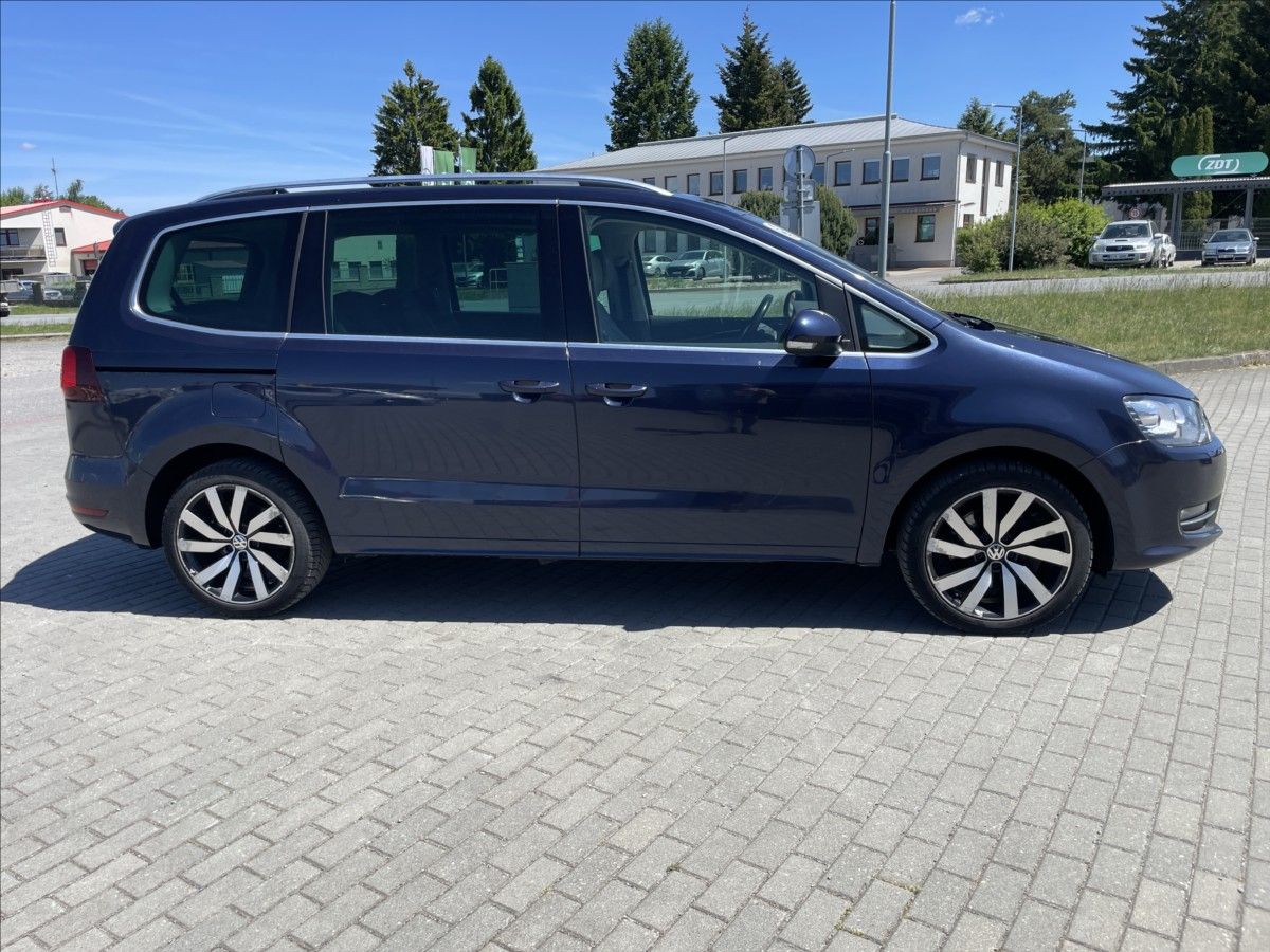 Volkswagen Sharan, 2,0 TDi 135kw DSG 7míst Highli - fotka 5