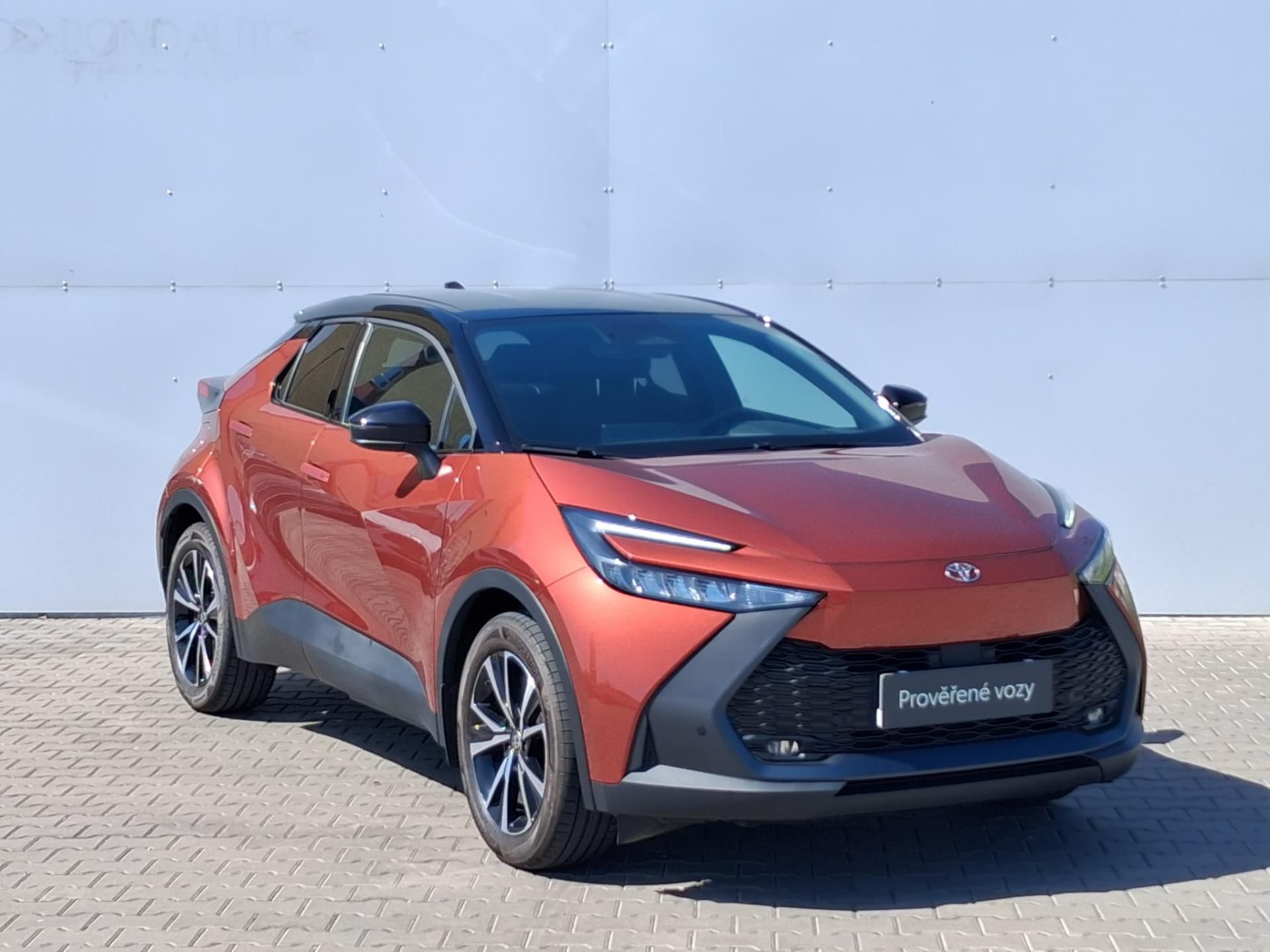 Toyota C-HR, 2,0 PHEV E-CVT Style - fotka 6