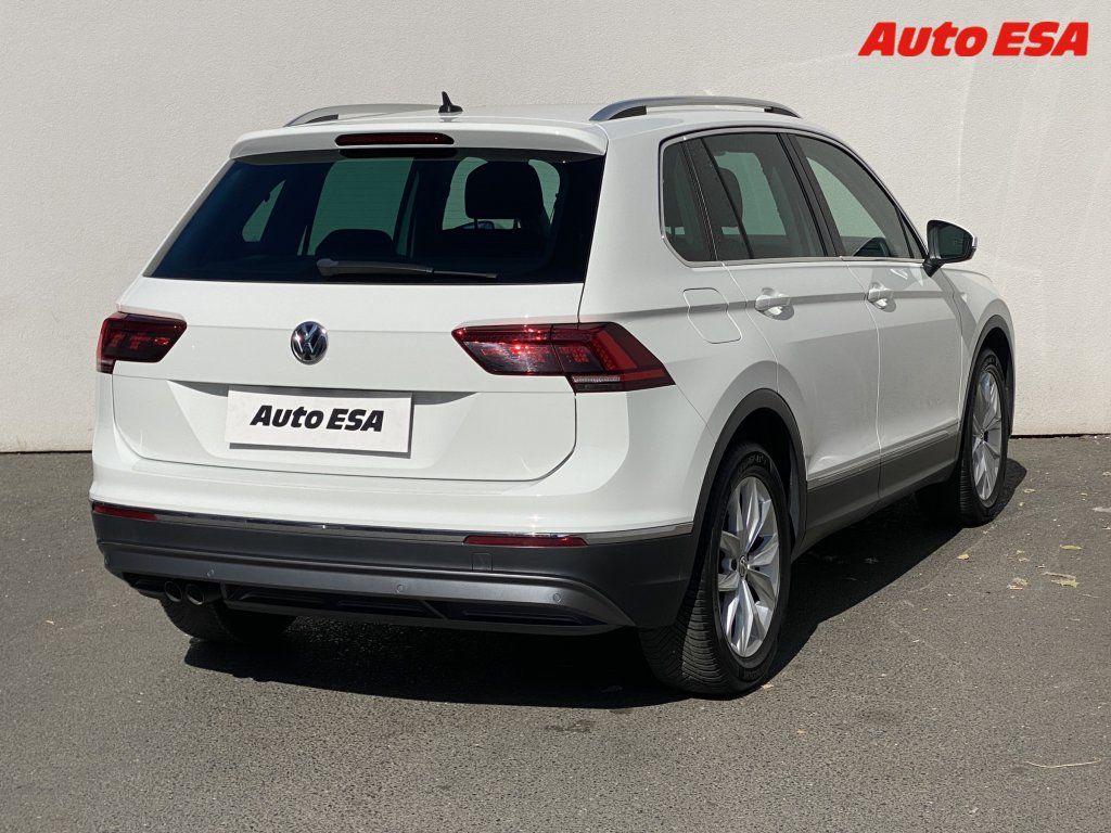 Volkswagen Tiguan, 2.0 TDi,Highline - fotka 4