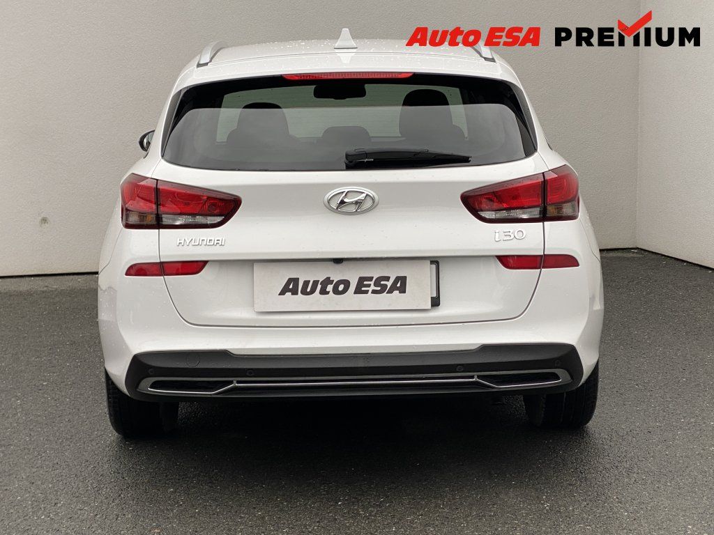 Hyundai i30, 1.0 T-GDi,ČR,Smart,AT - fotka 5