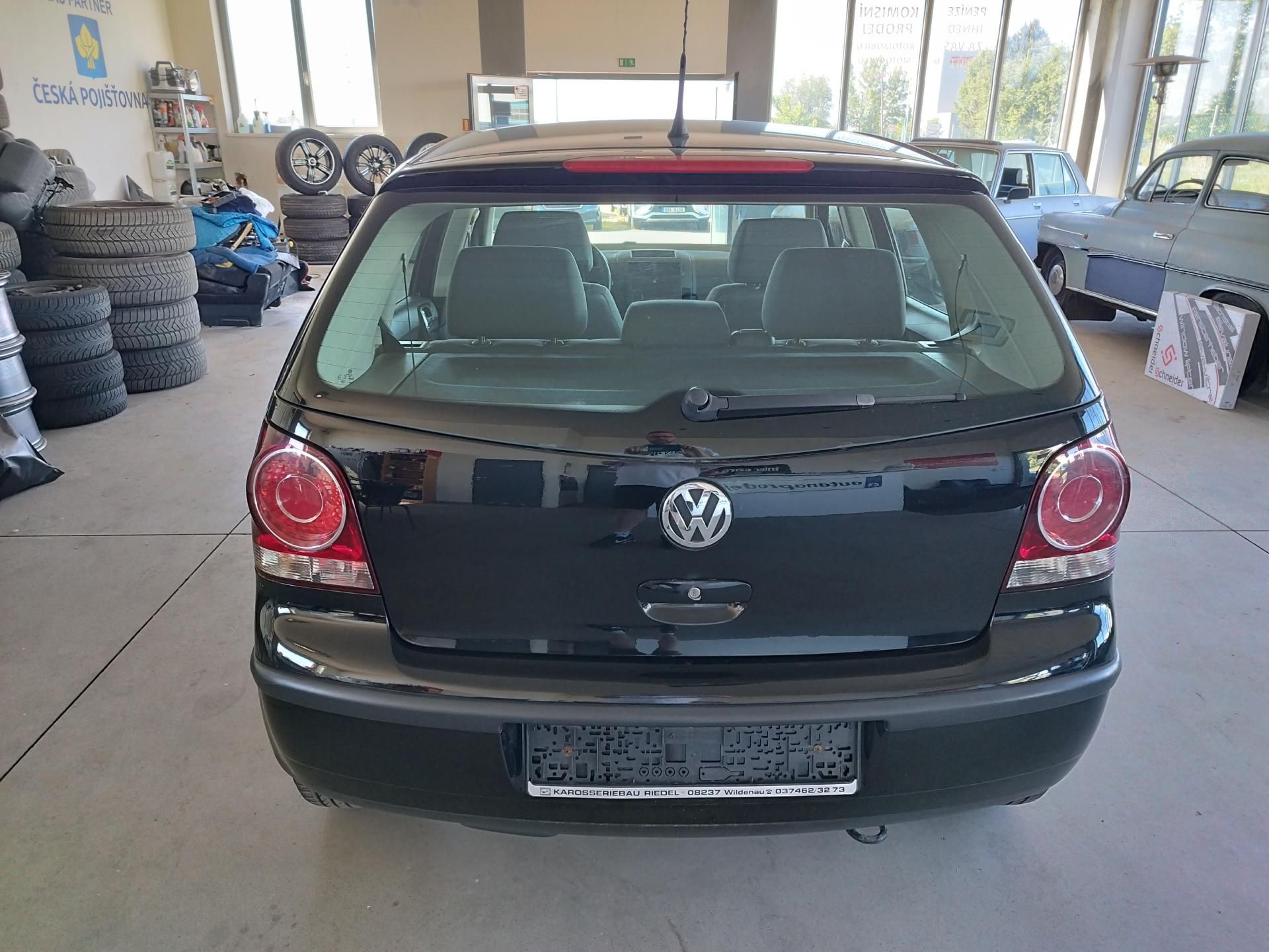 Volkswagen Polo, 1,2i,44KW,KLIMA,NAJ.91TKM - fotka 6