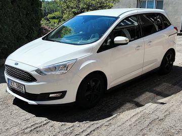 Ford Grand C-MAX Titanium