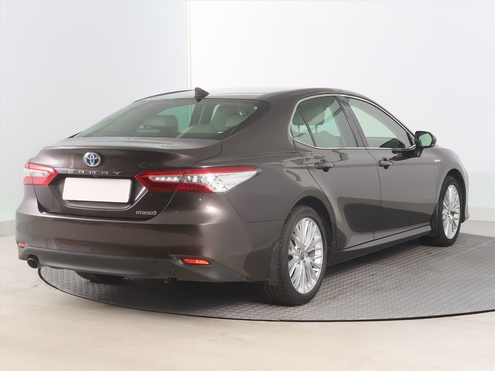 Toyota Camry, 2.5 Hybrid, Automat - fotka 5
