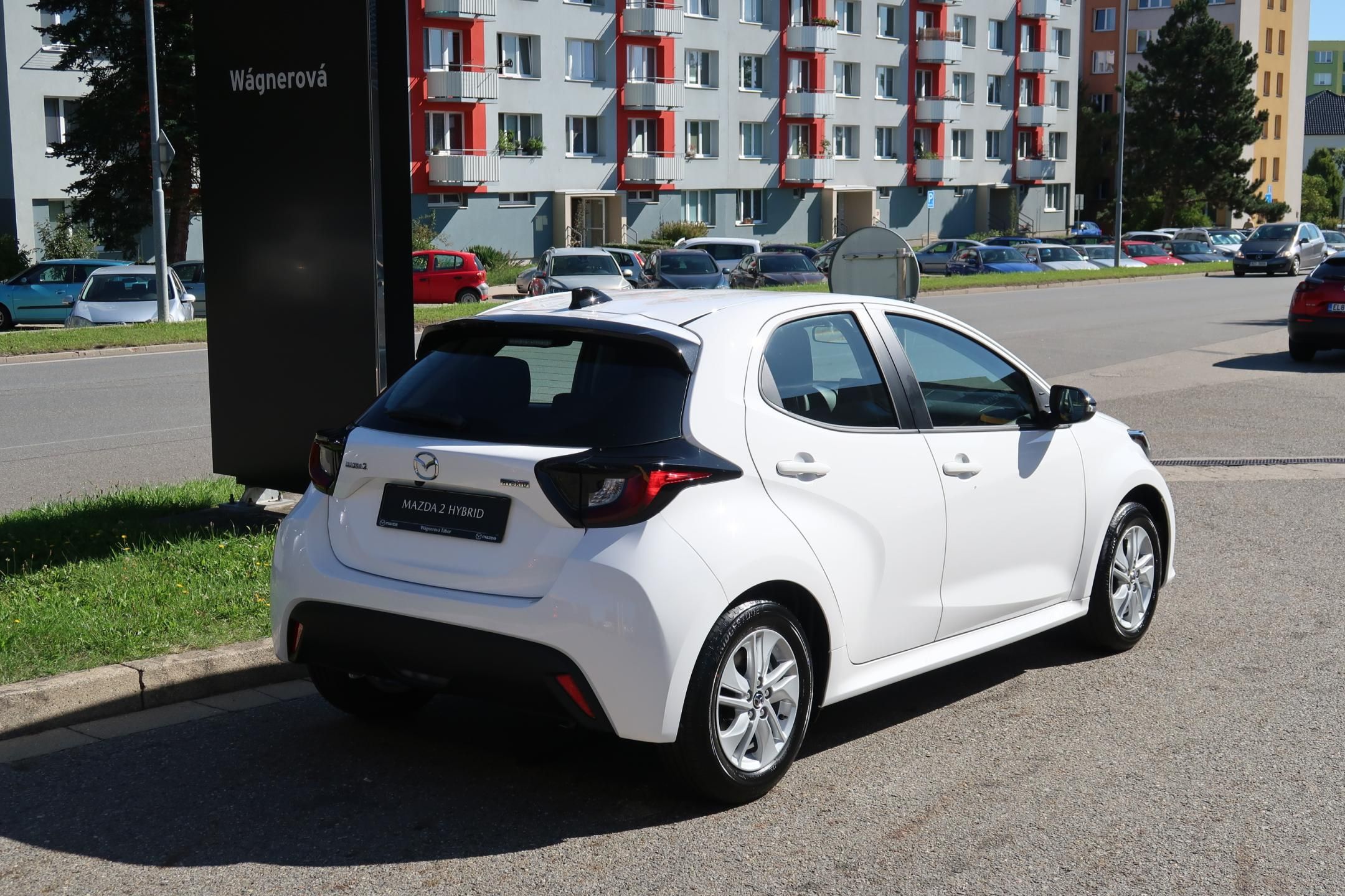 Mazda 2 Hybrid, Mazda 1,5l 116k Center-line - fotka 5