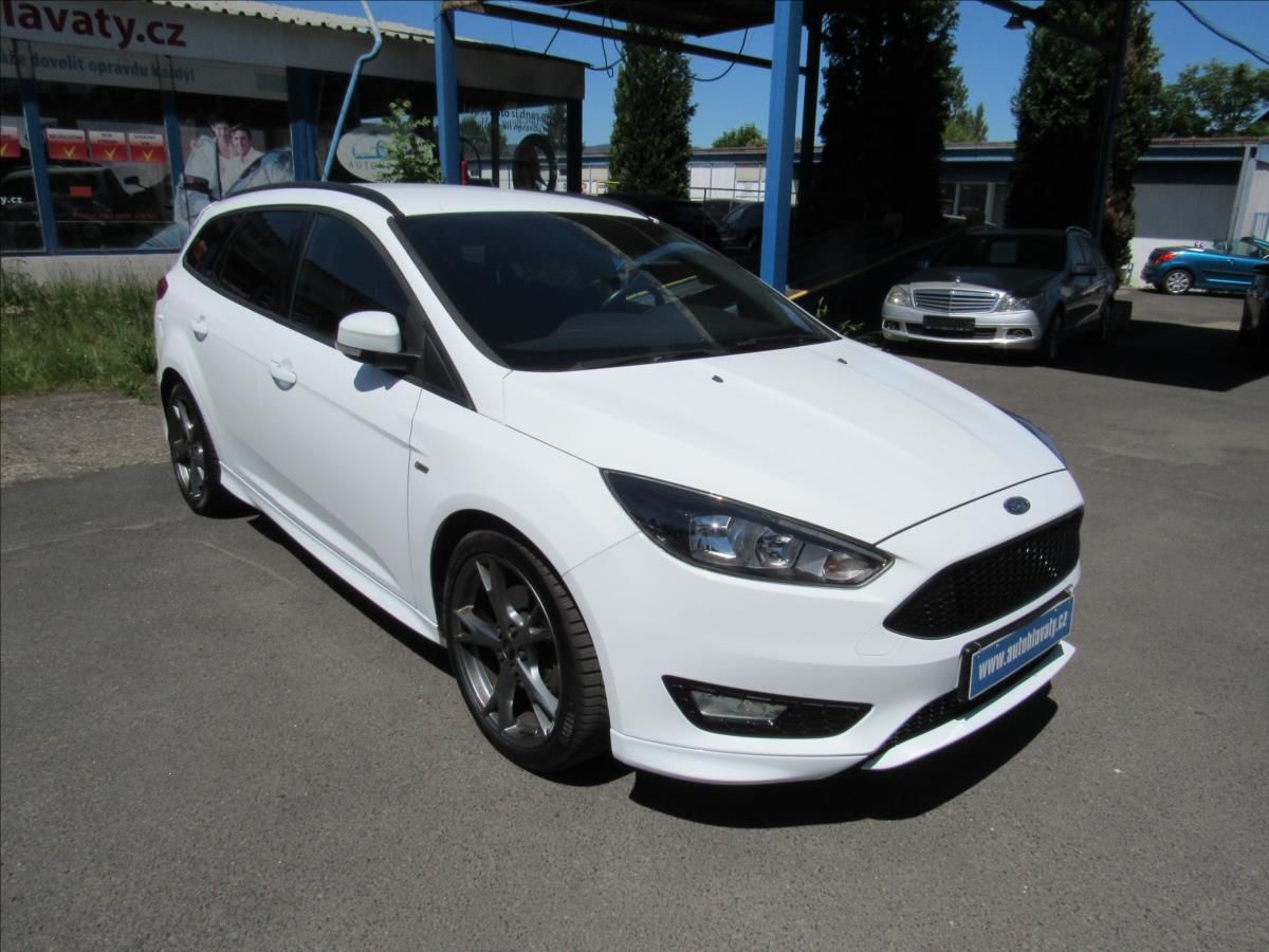 Ford Focus, 1,5 Ecoboost 134kW ST-Line - fotka 3