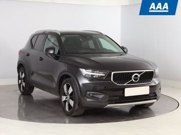 D4 AWD, Momentum, NOVÁ CENA