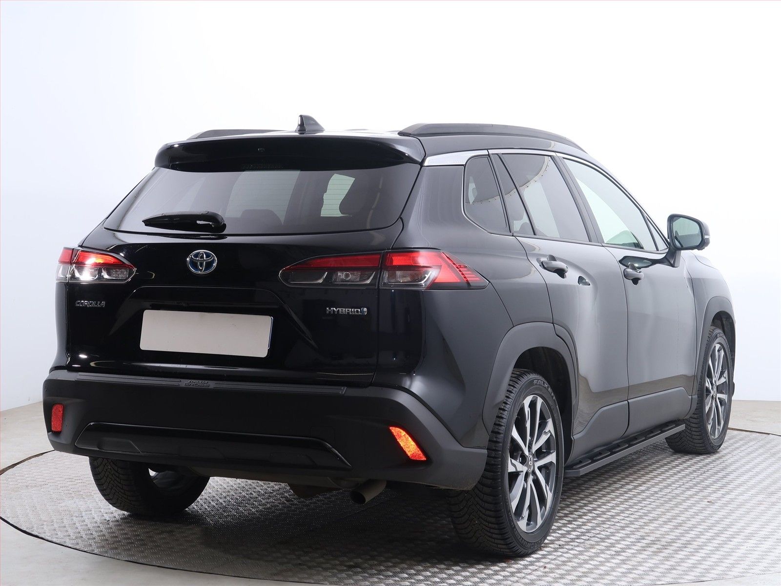 Toyota Corolla Cross, 2.0 Hybrid 2WD, Comfort - fotka 5