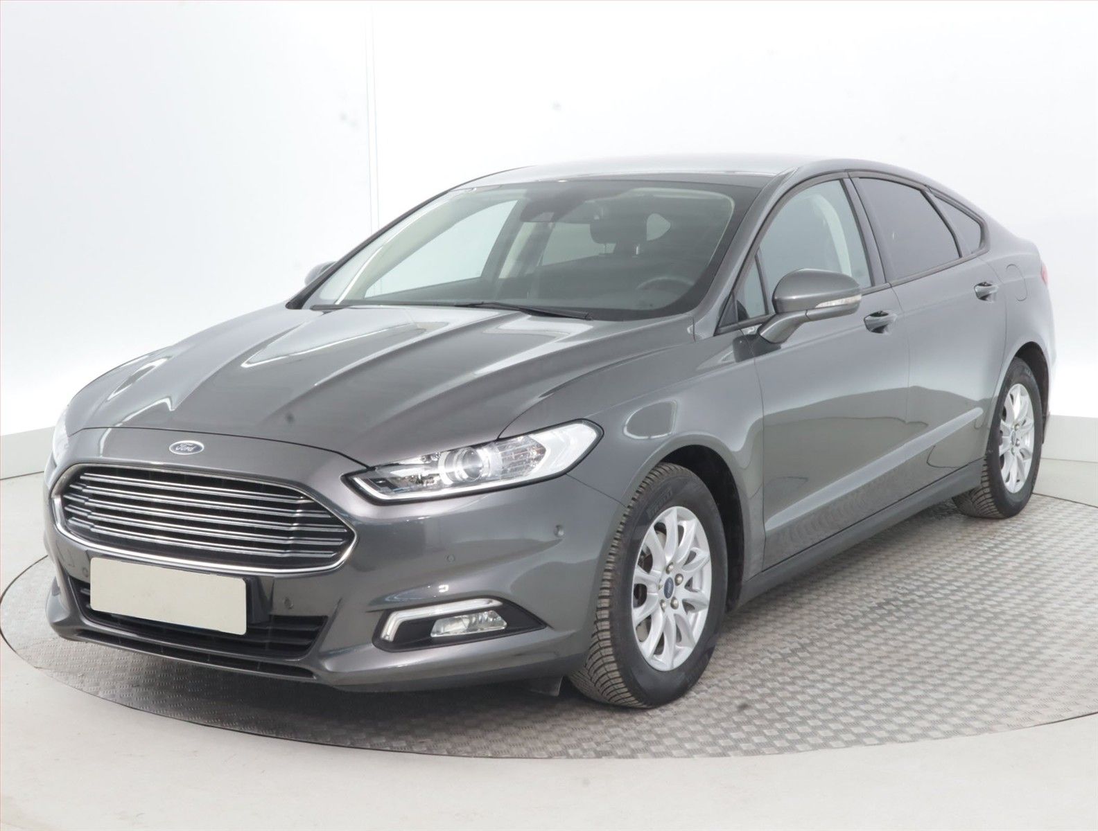 Ford Mondeo, 1.5 EcoBoost, Serv.kniha, Navi - fotka 2