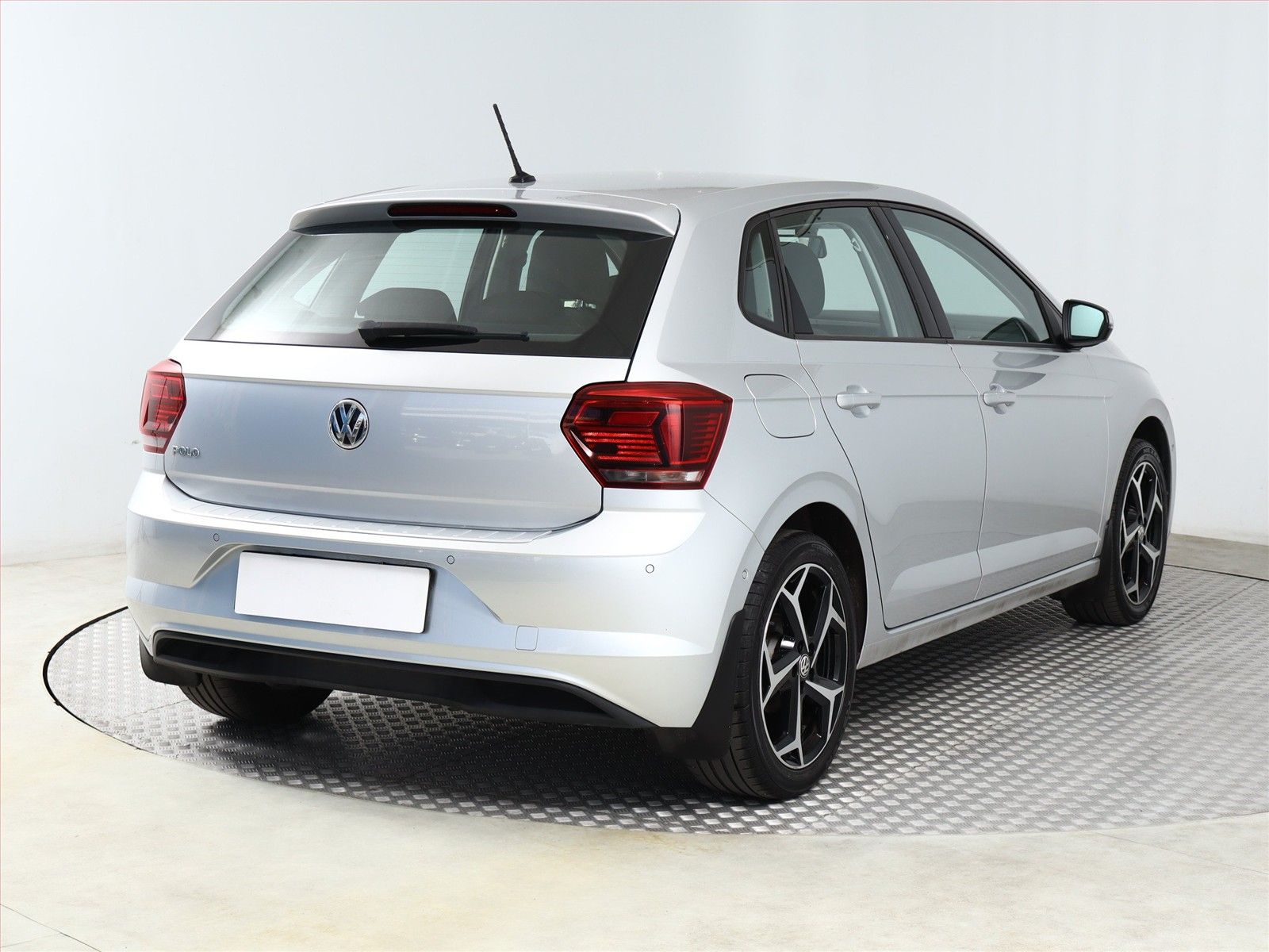 Volkswagen Polo, 1.5 TSI, Highline, Automat, ČR - fotka 5