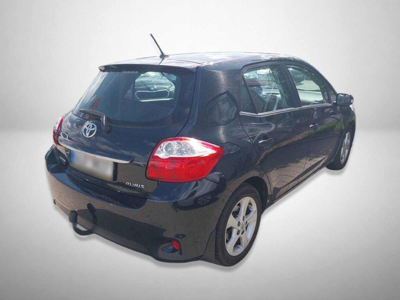 Toyota Auris, 1.6 Valvematic, ČR,1.maj - fotka 2