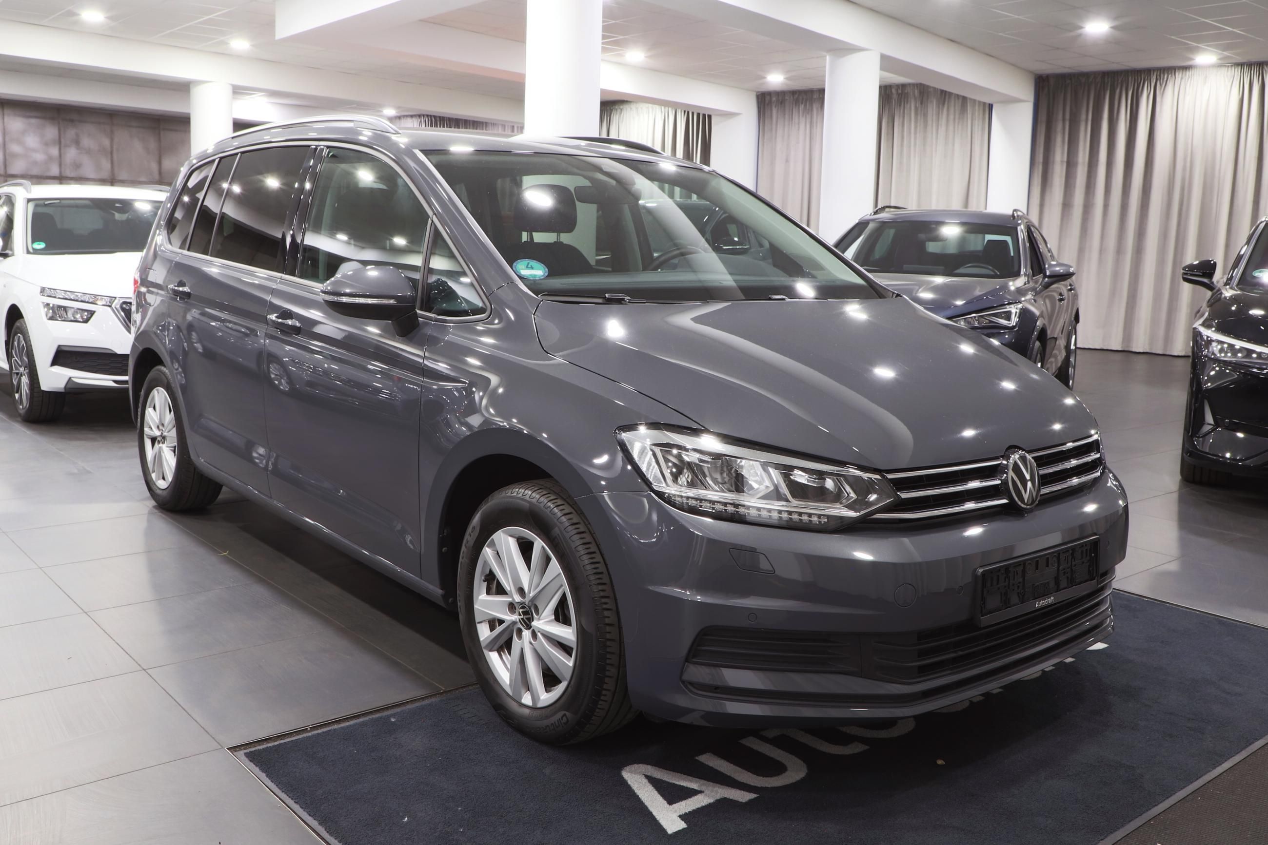Volkswagen Touran, 2.0 TDI 110kW DSG / ALU 16''