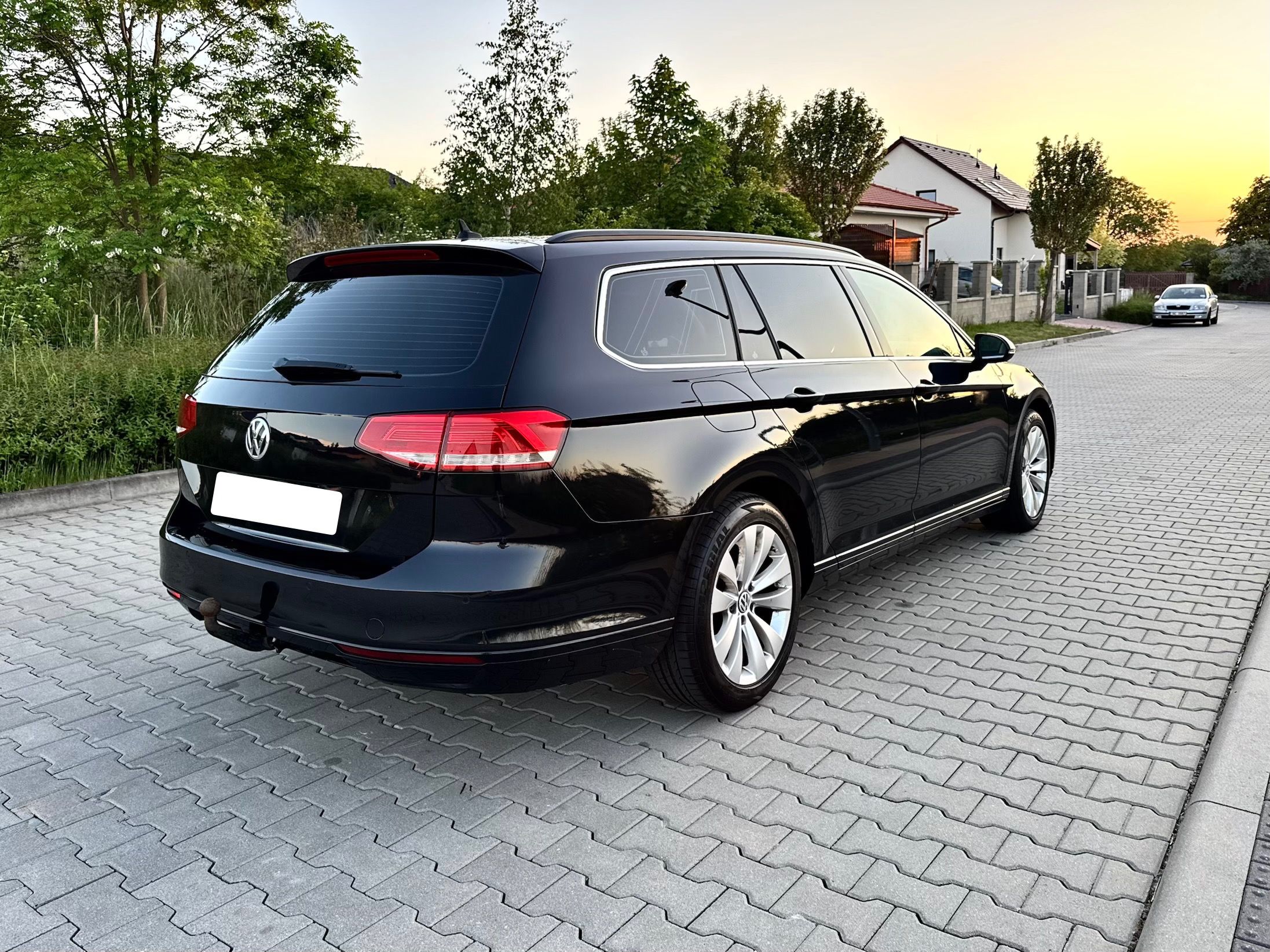 Volkswagen Passat, Masáž,Tažné,3zón.klima,Navi… - fotka 5