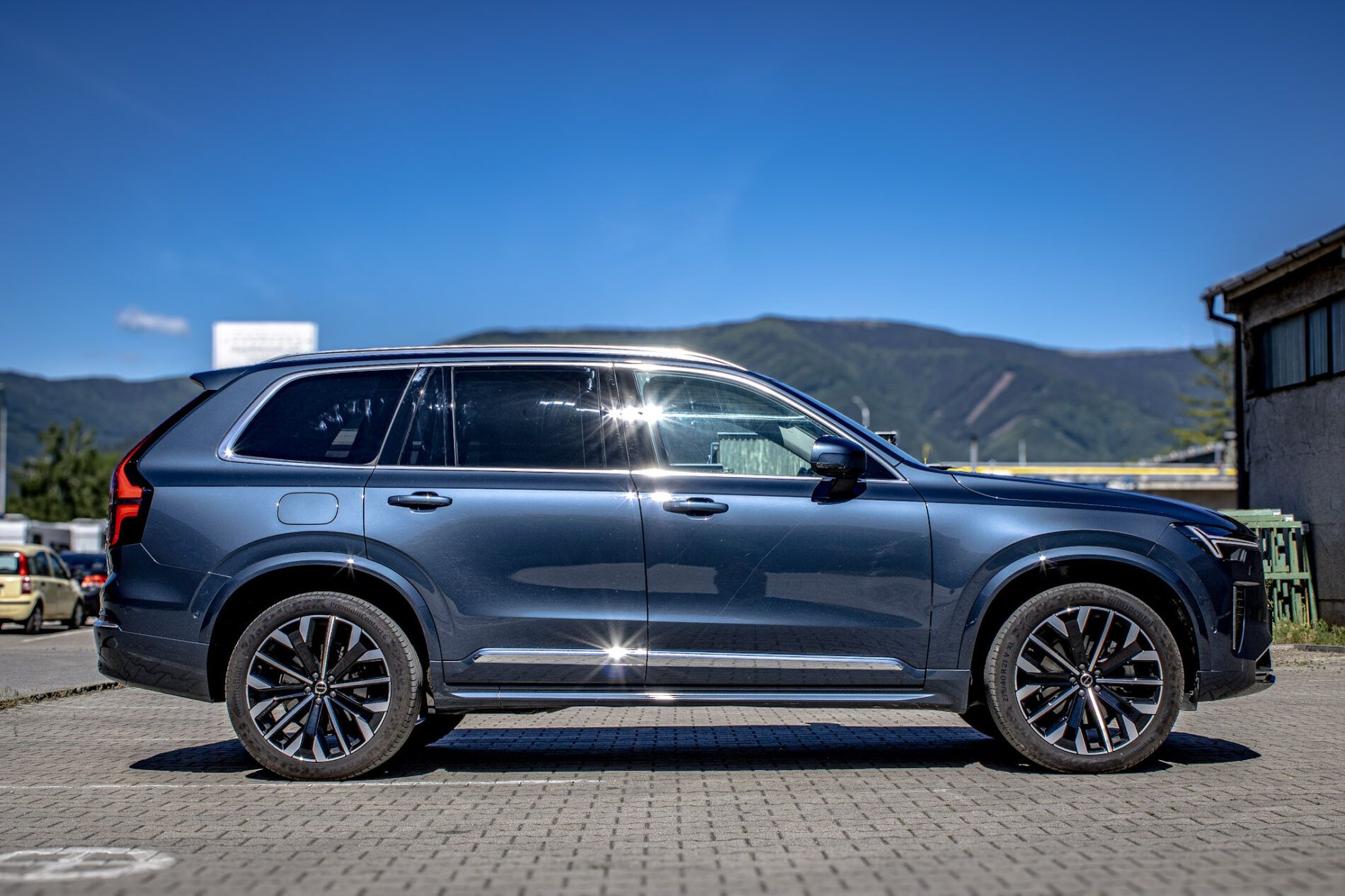 Volvo XC90 - fotka 4
