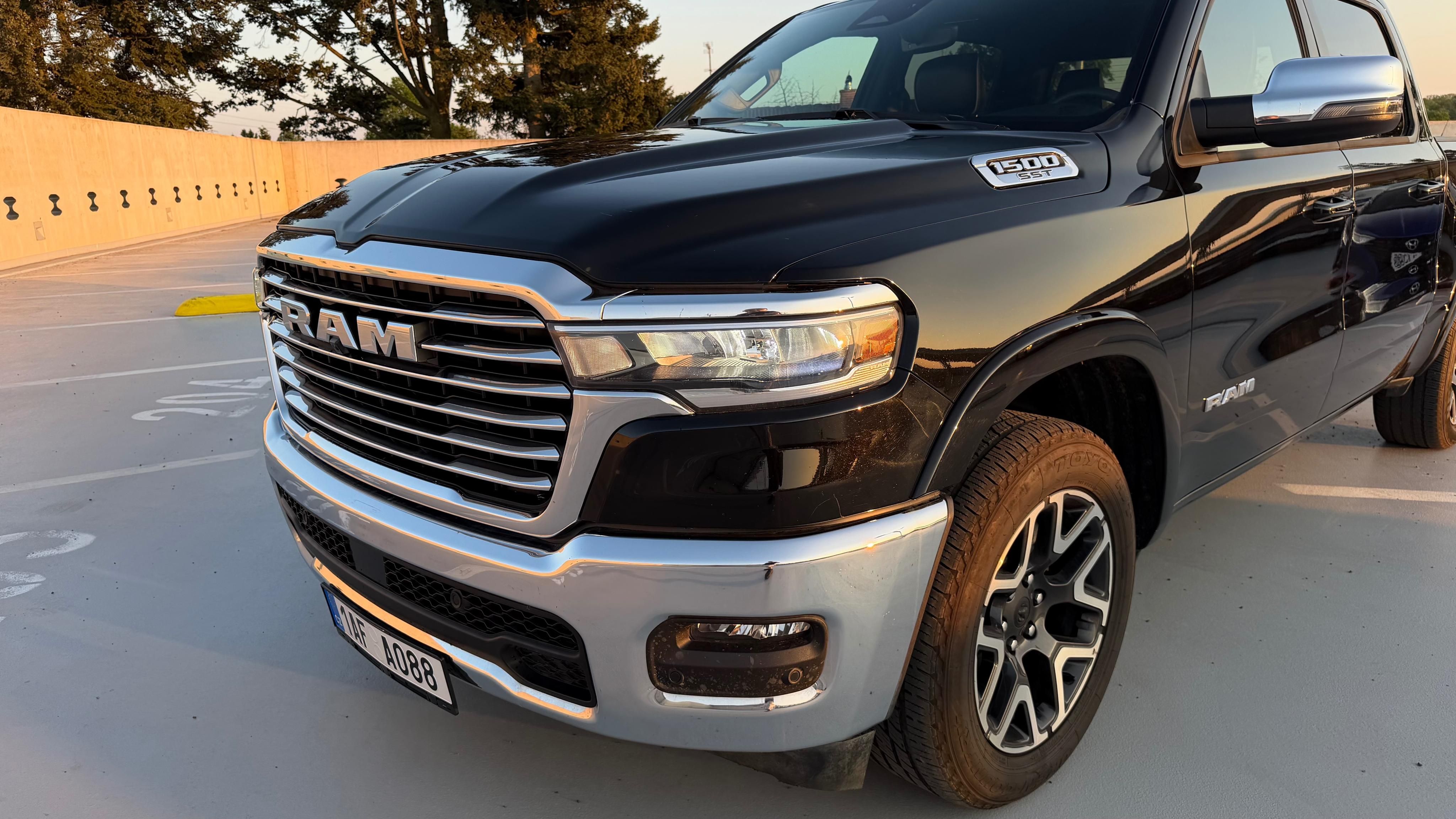 Dodge Ram, LARAMIE 420k ALPINE - fotka 6