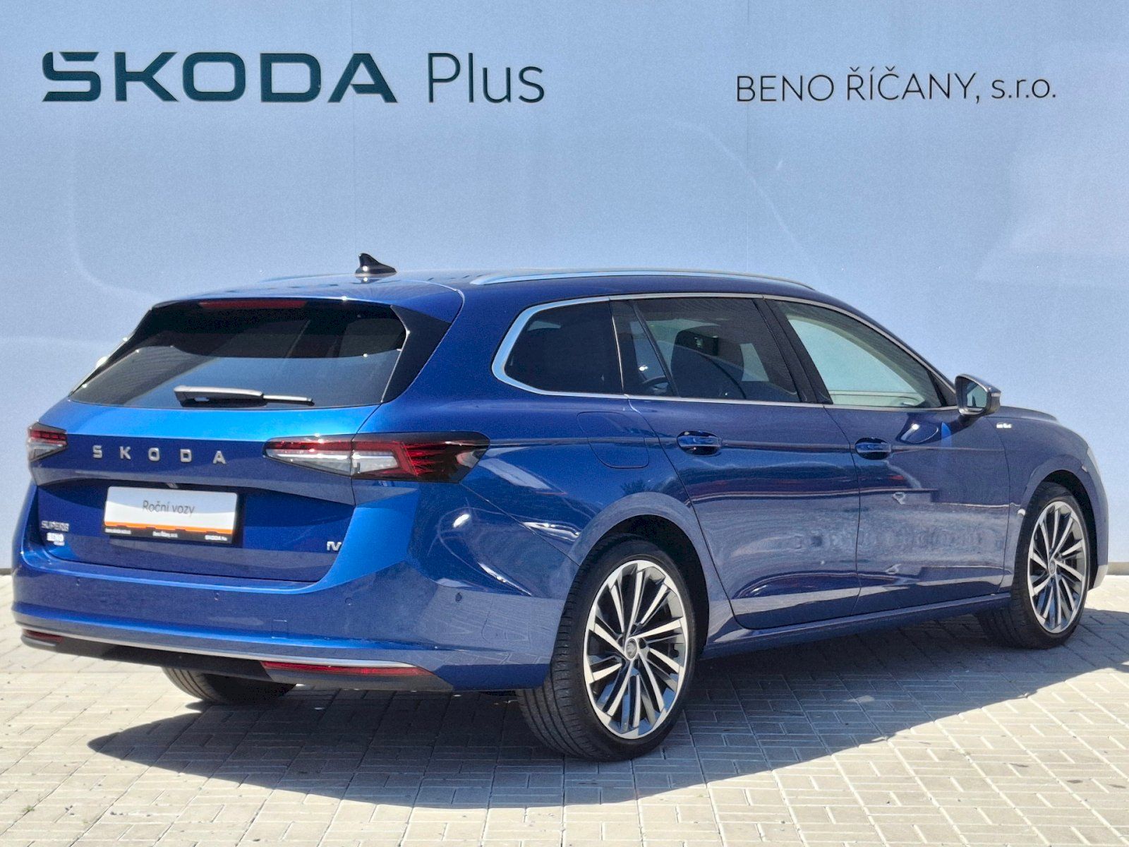 Škoda Superb, Combi iV L&K DSG 1,5TSi 150kW - fotka 2