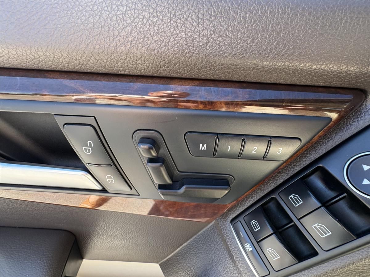 Mercedes-Benz GLK, 3,0 350 CDI 195kW 4M,Navi,Kůže - fotka 4