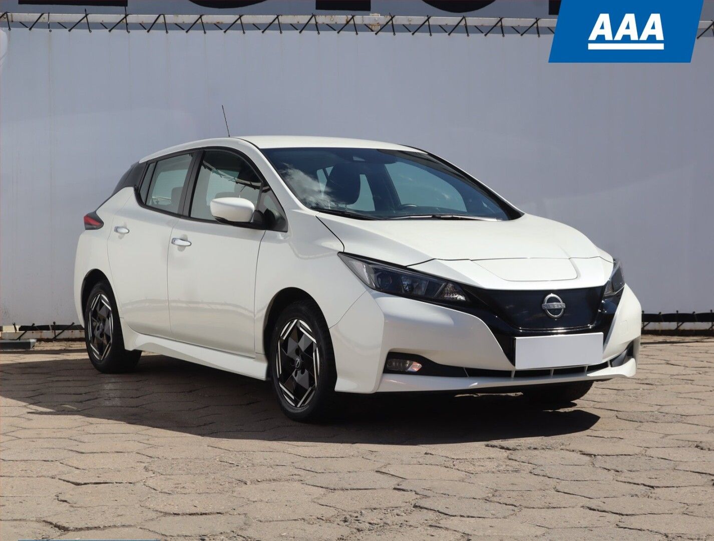 Nissan LEAF, 40 kWh, SoH 93%, Automat