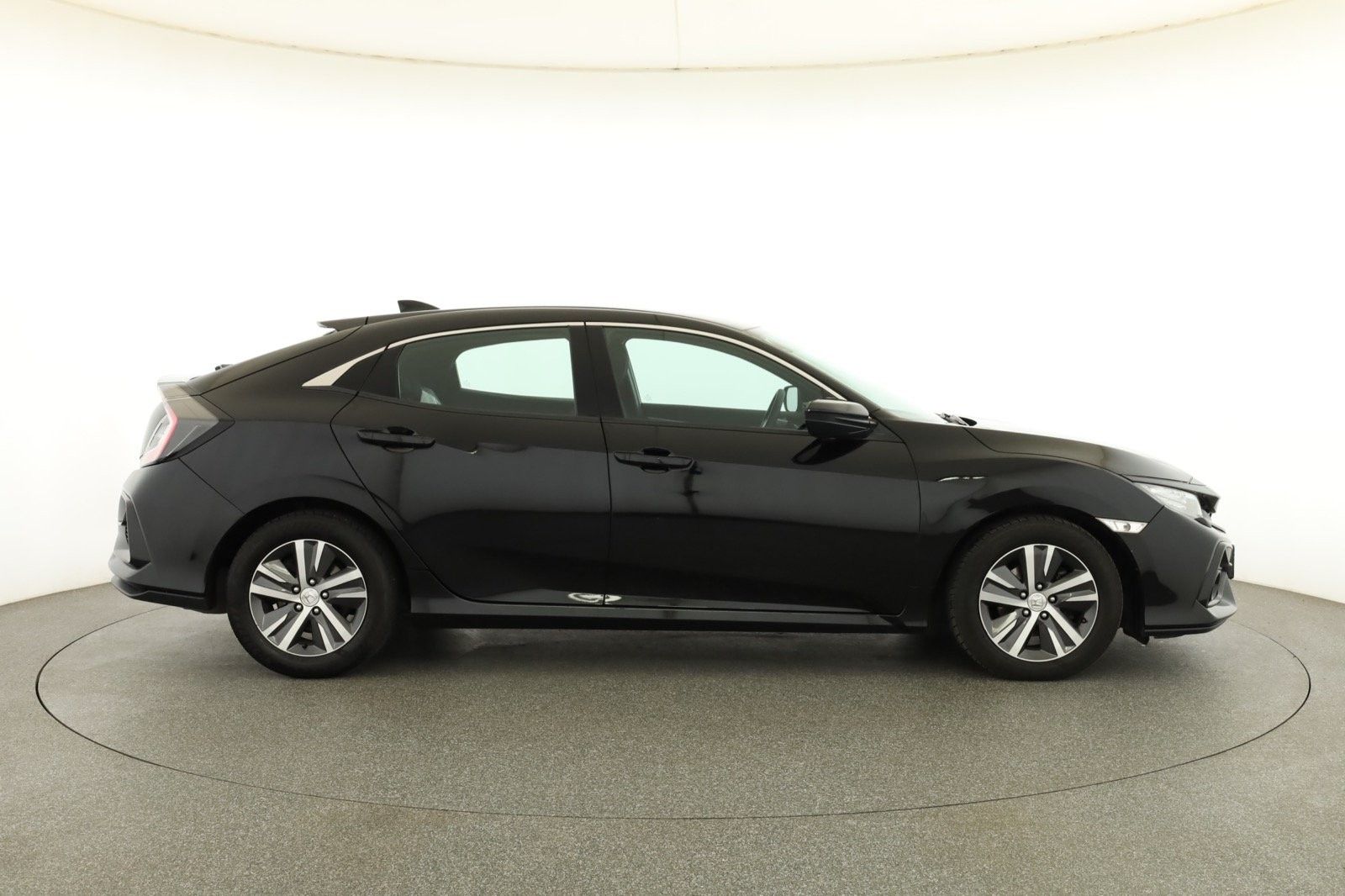 Honda Civic, 1.0 VTEC Turbo, ČR,1.maj - fotka 6