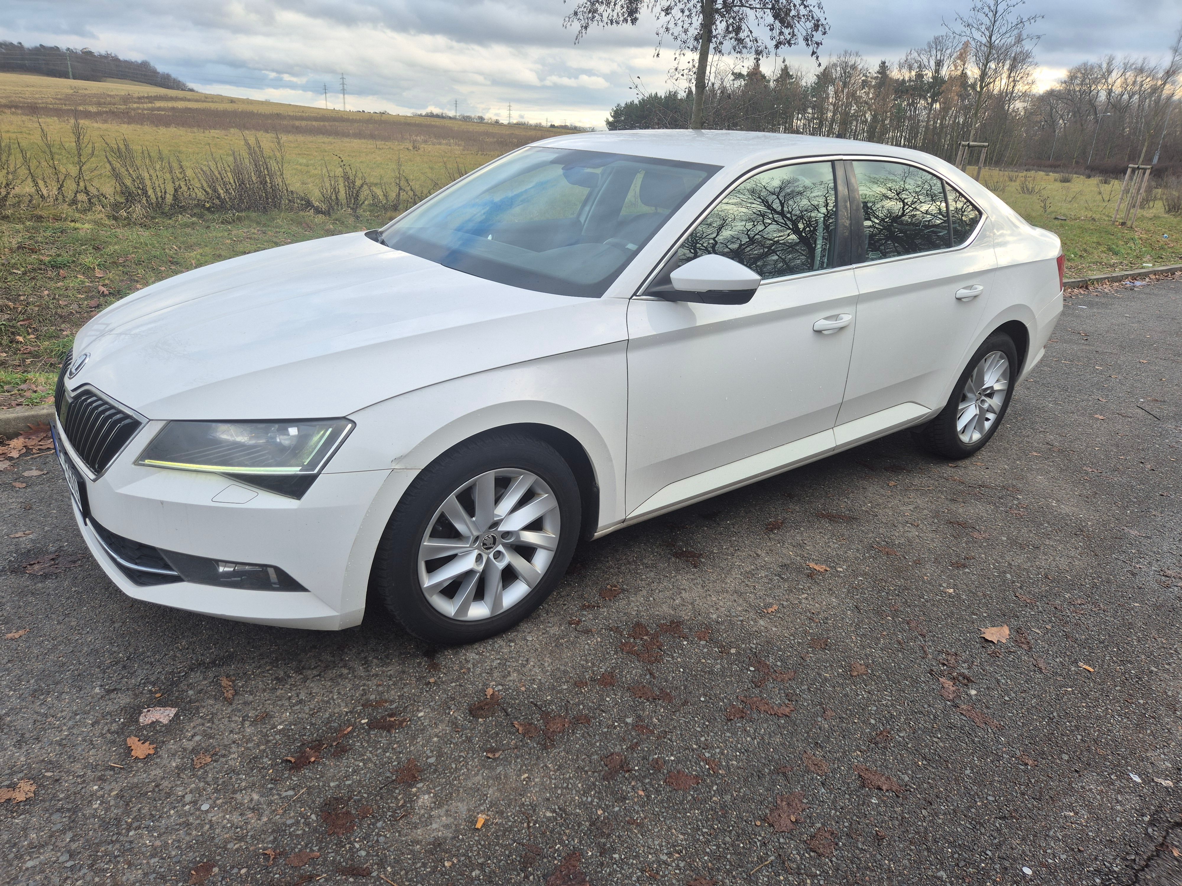 Škoda Superb, pravid.servis,novaSTK,1řidič