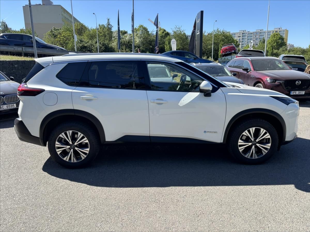 Nissan X-Trail, 1,5 Epower AT N-Connecta - fotka 6