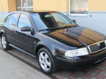 Tour 1.9 TDi CLIMATRONIC