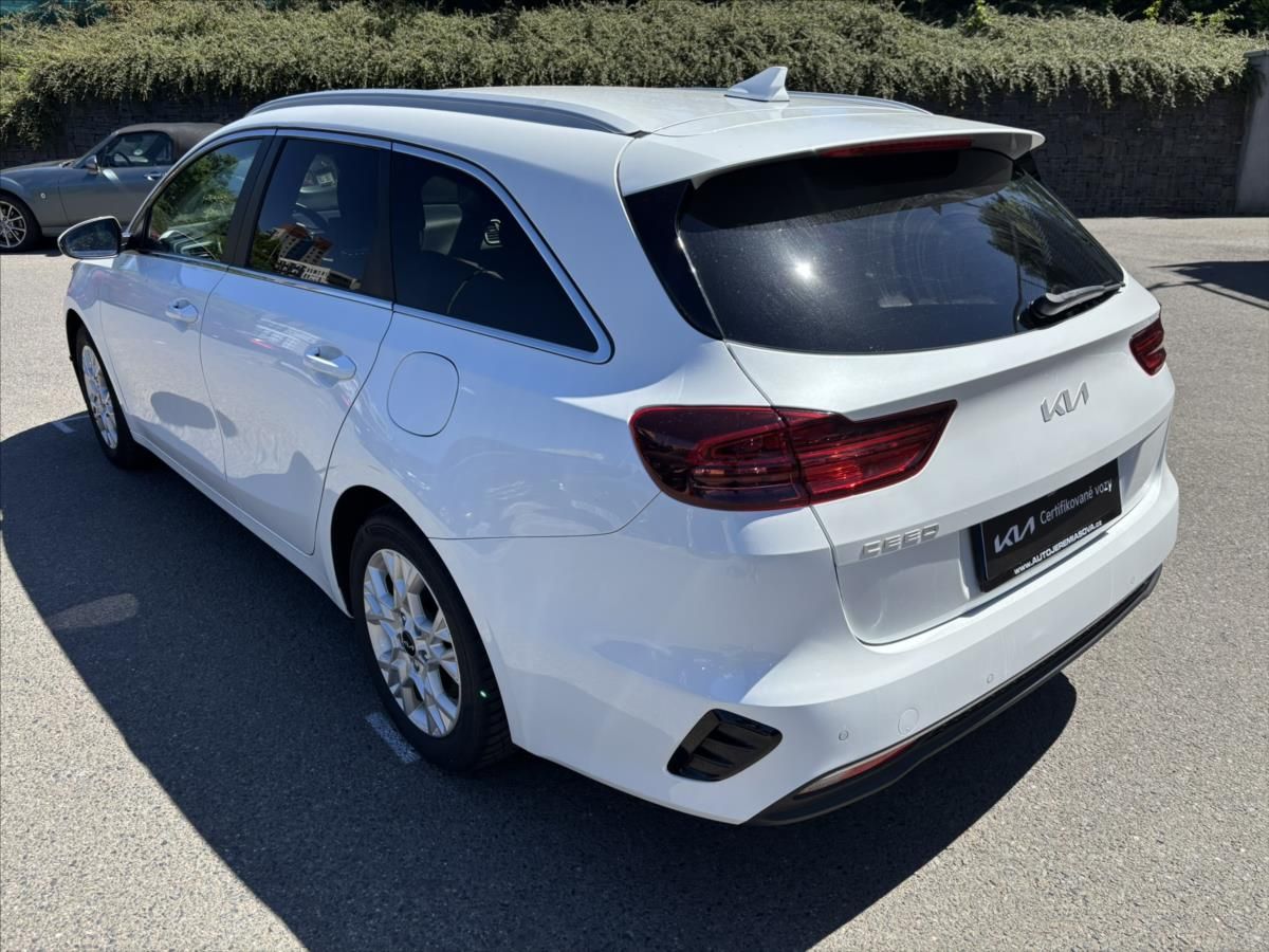 Kia Cee´d, 1,5 TGDi 118kW AT TOP KAMERA - fotka 3