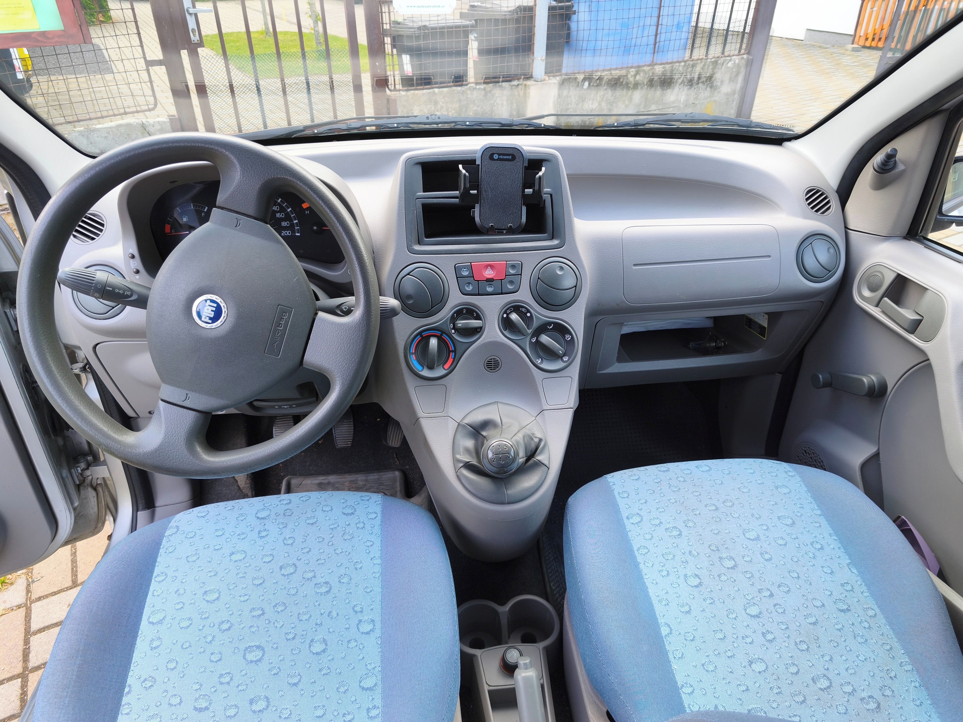 Fiat Panda, 1.1 benzín, servírováno - fotka 2
