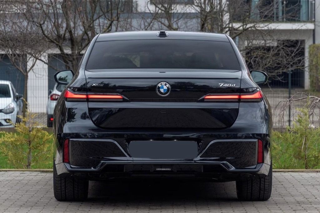 BMW Řada 7, 740 d xDrive M Sport - fotka 6
