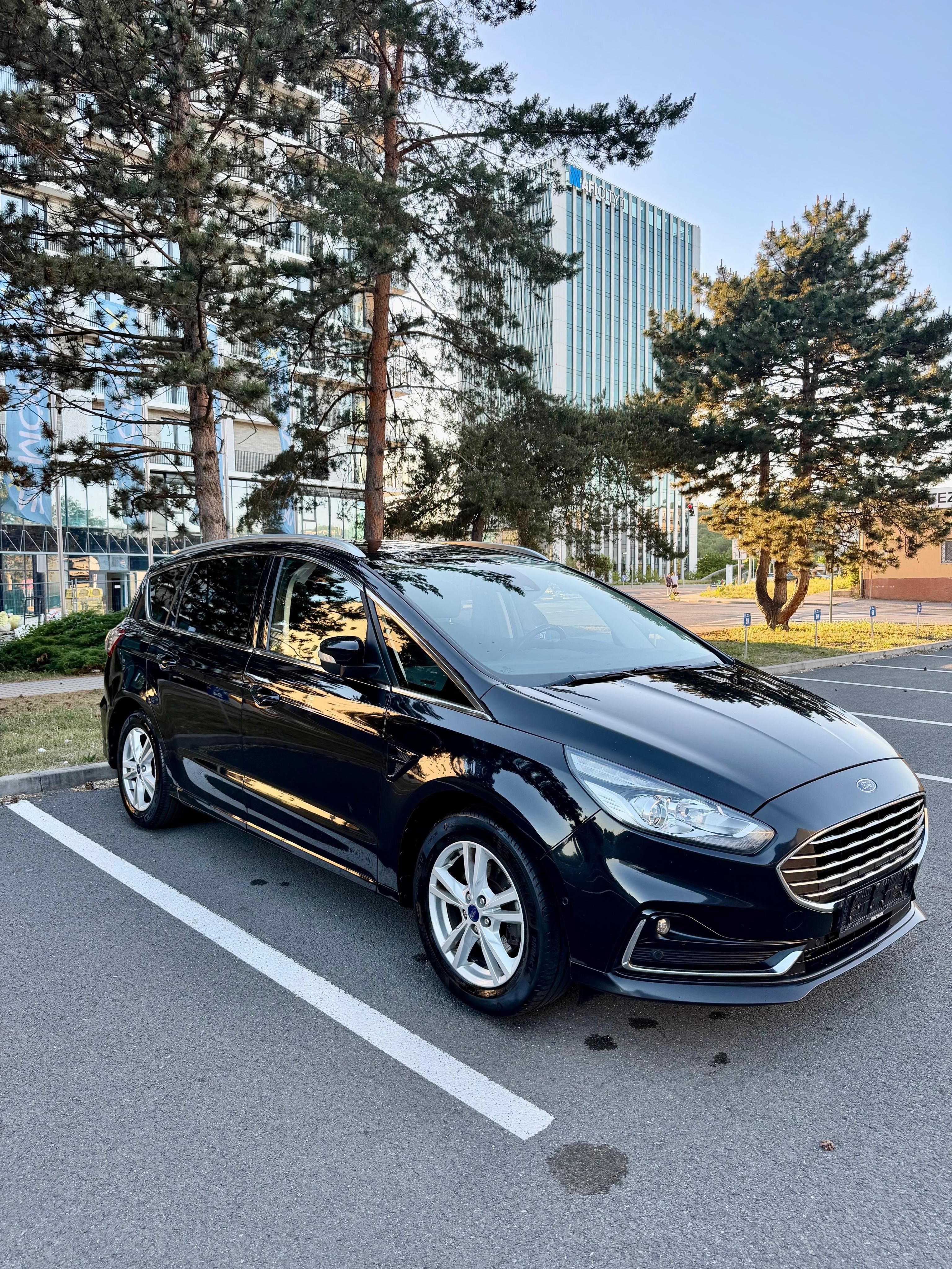 Ford S-MAX, 2.5i/140kw, HEV, Titanium - fotka 2