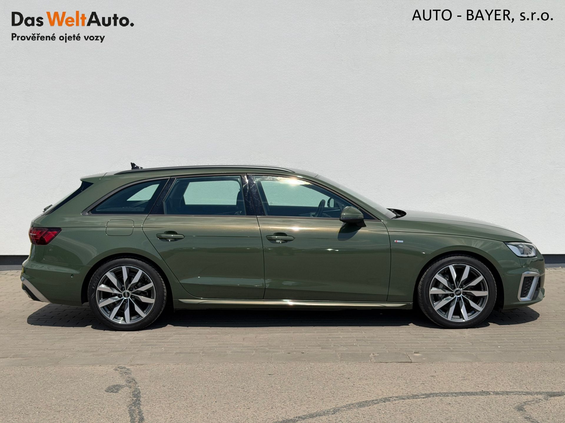 Audi A4 Avant, 40TDi 150kW S-LINE QUATTRO - fotka 3