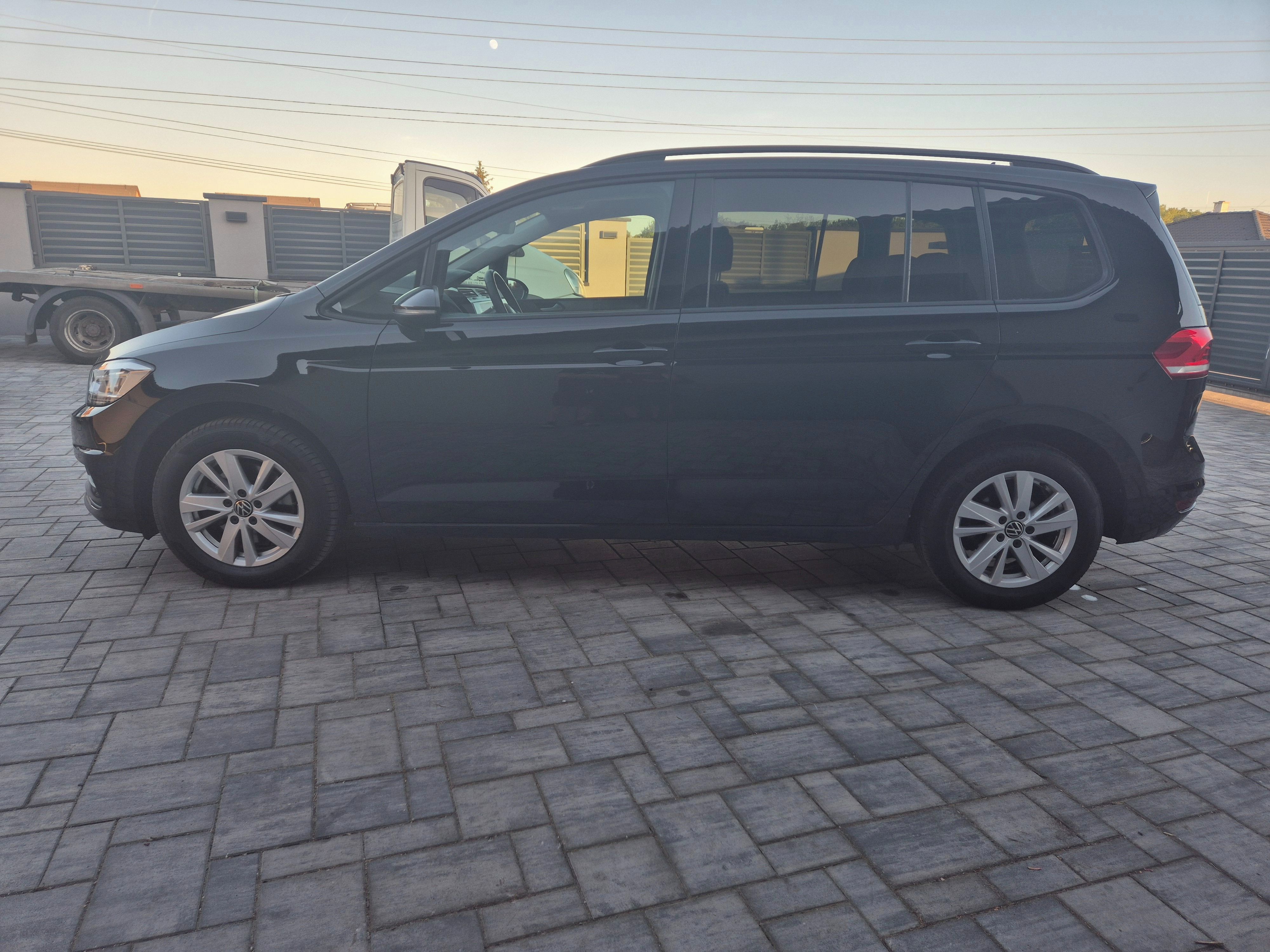 Volkswagen Touran, 2.0 TDi 110kw DSG 2023 ZÁRUKA - fotka 4