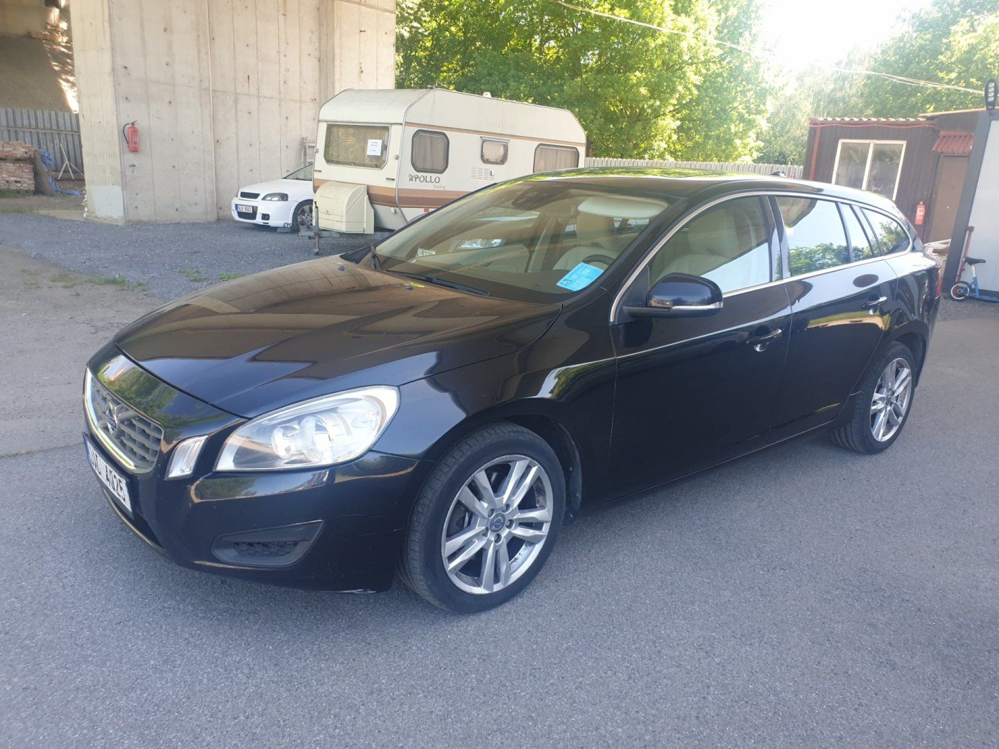 Volvo V60, automat 5V - fotka 2