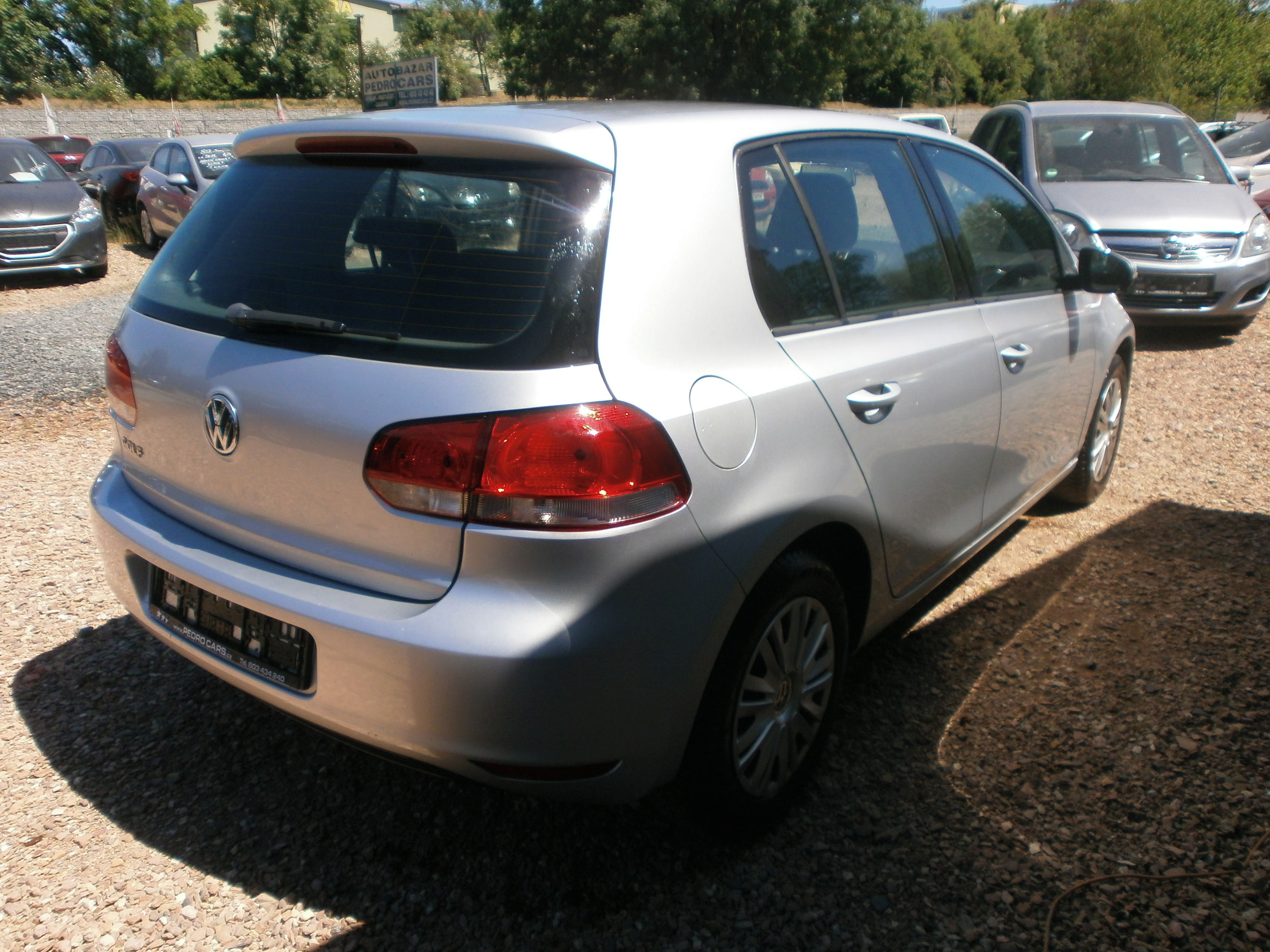 Volkswagen Golf, 1.4i16v-AUT.KLIMA,SERV.KNIHA! - fotka 5