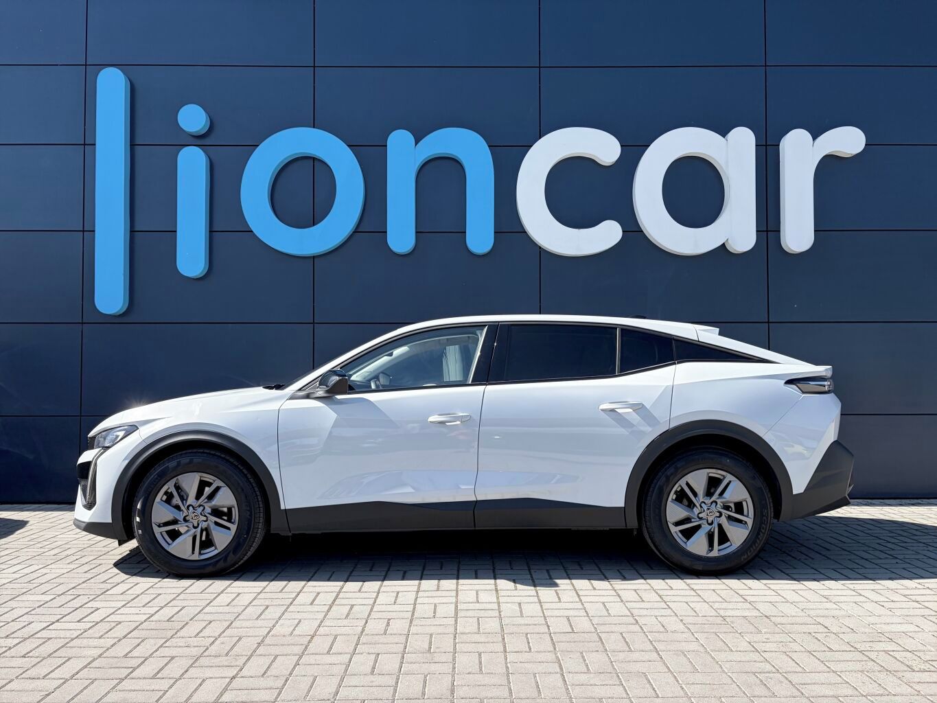 Peugeot 408, ALLURE, 130 koní, EAT8, Záruka - fotka 4