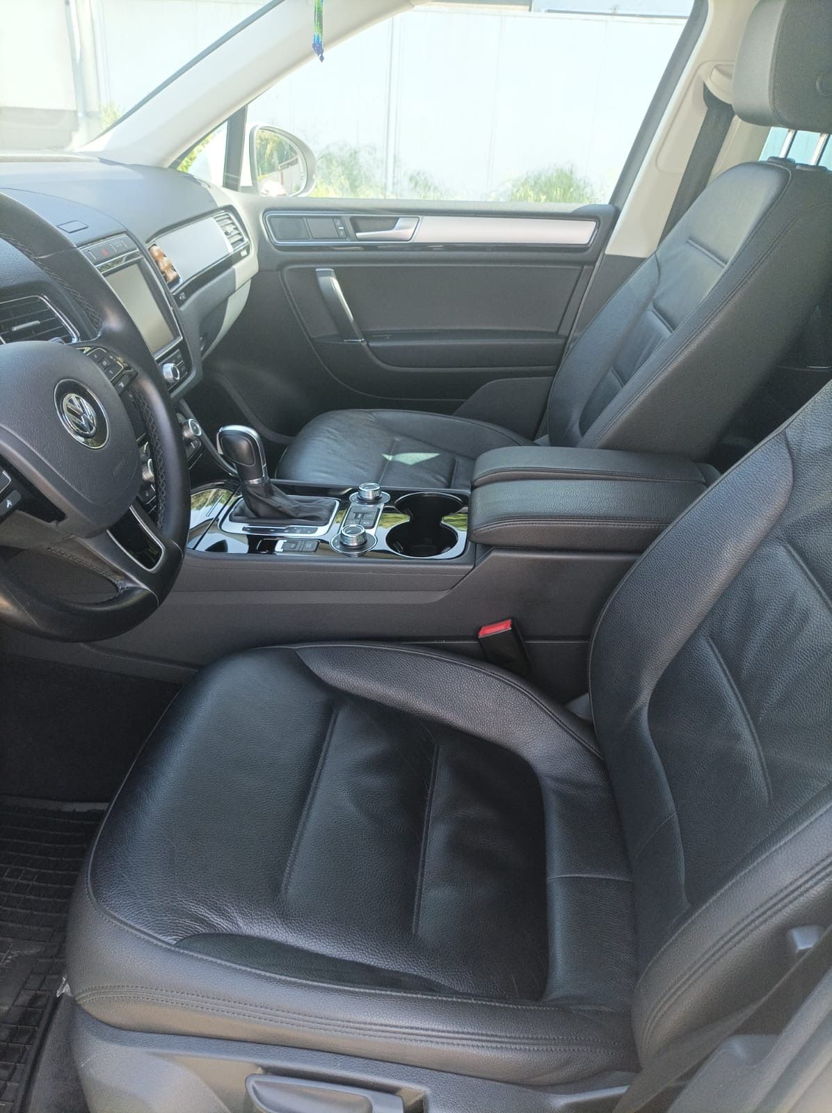 Volkswagen Touareg, 3.0 TDI - fotka 3