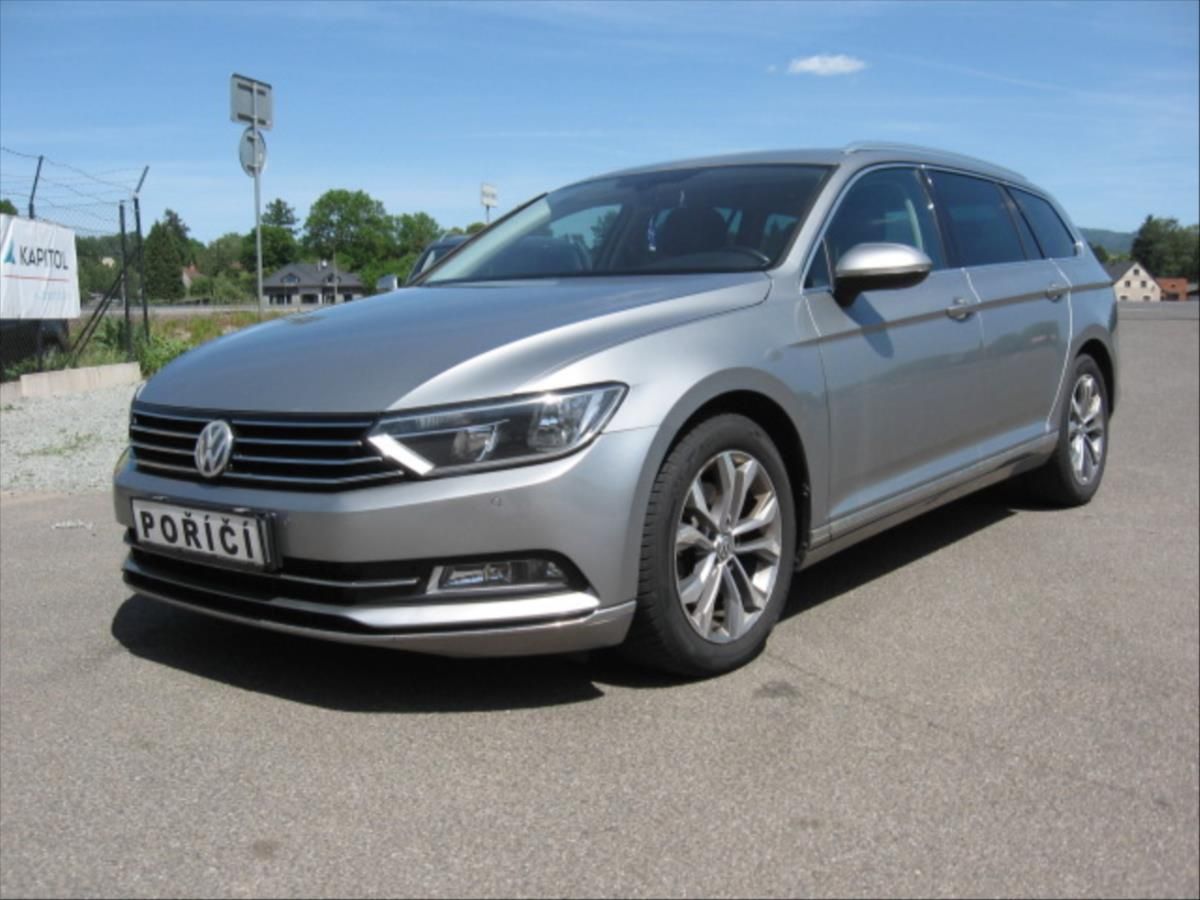 Volkswagen Passat, 2,0 TDi Highline - fotka 3