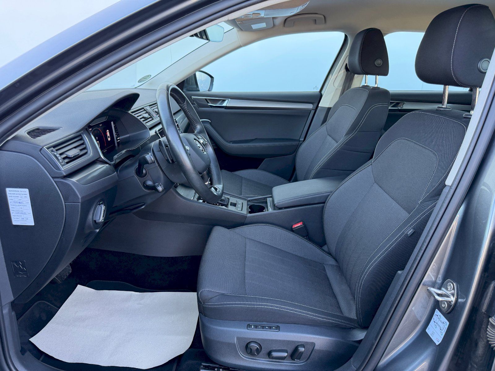 Škoda Superb, 2.0 TDI 147kW 4x4 DSG Style - fotka 5