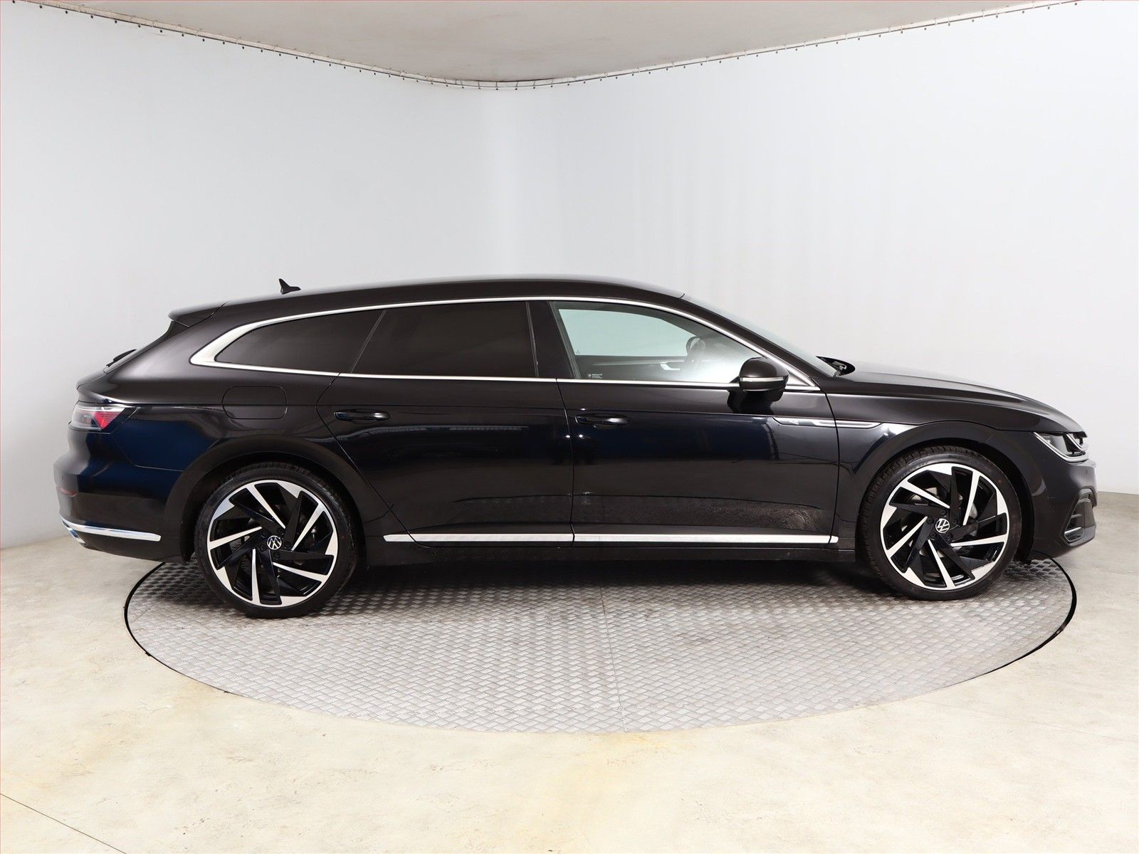 Volkswagen Arteon, 2.0 TDI 4Motion, R-line, 4X4 - fotka 6