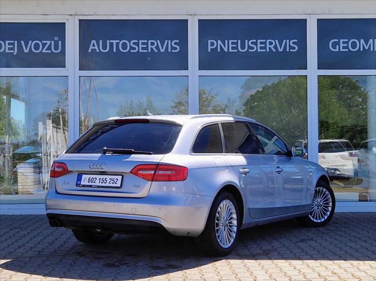 Audi A4 Avant, 2,0 d ALUKOLA AUTOKLIMA VÝHŘEV - fotka 5