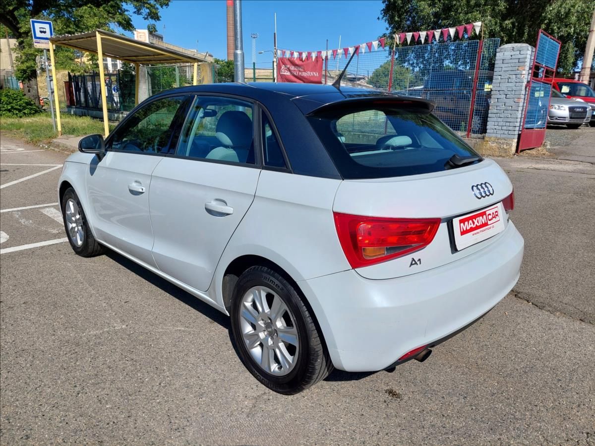 Audi A1, 1,2 TSi Top - fotka 6