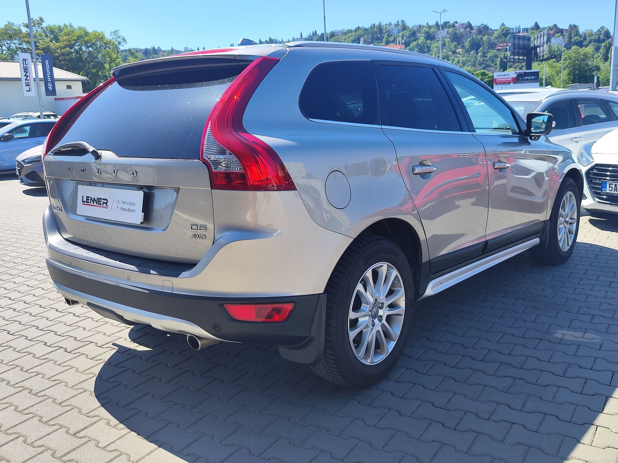 Volvo XC60, D5 2.4D/158kW Summum AWD - fotka 5