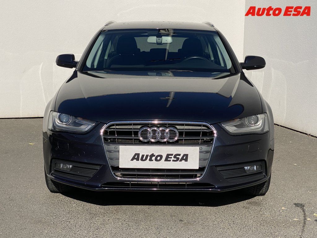 Audi A4, 2.0 TDi Avant - fotka 2