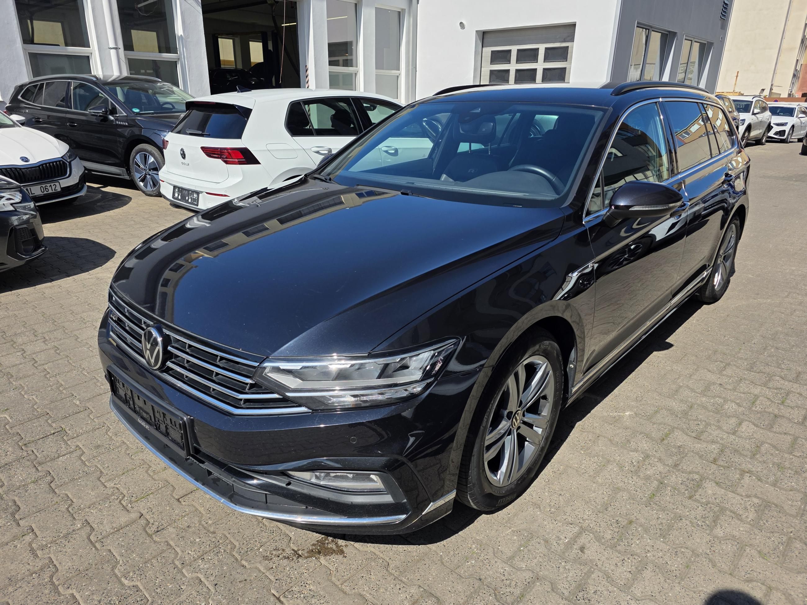 Volkswagen Passat Variant, 2.0 TDI 147kW DSG R-Line / AL - fotka 3