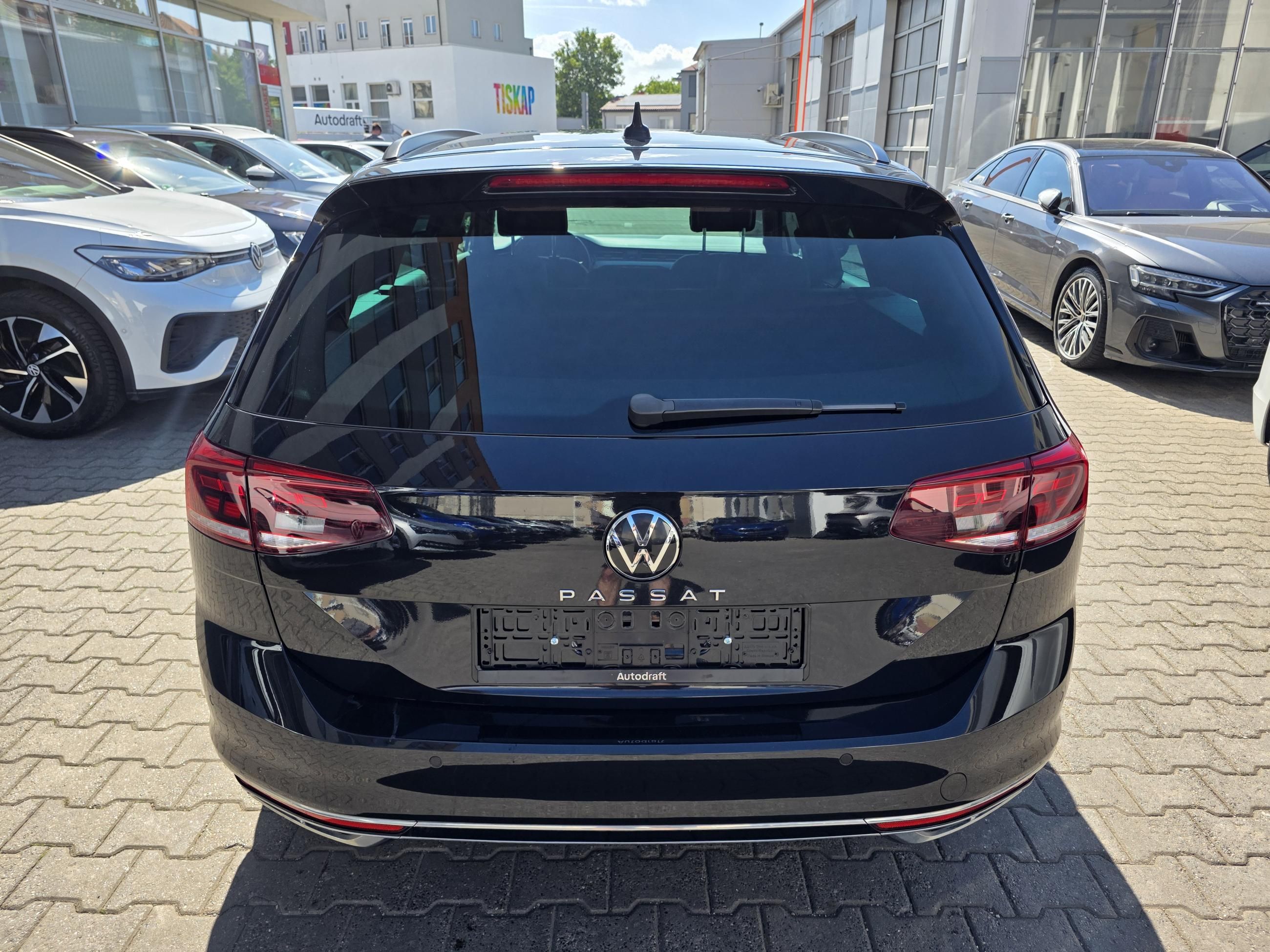 Volkswagen Passat Variant, 2.0 TDI 147kW DSG R-Line / AL - fotka 5
