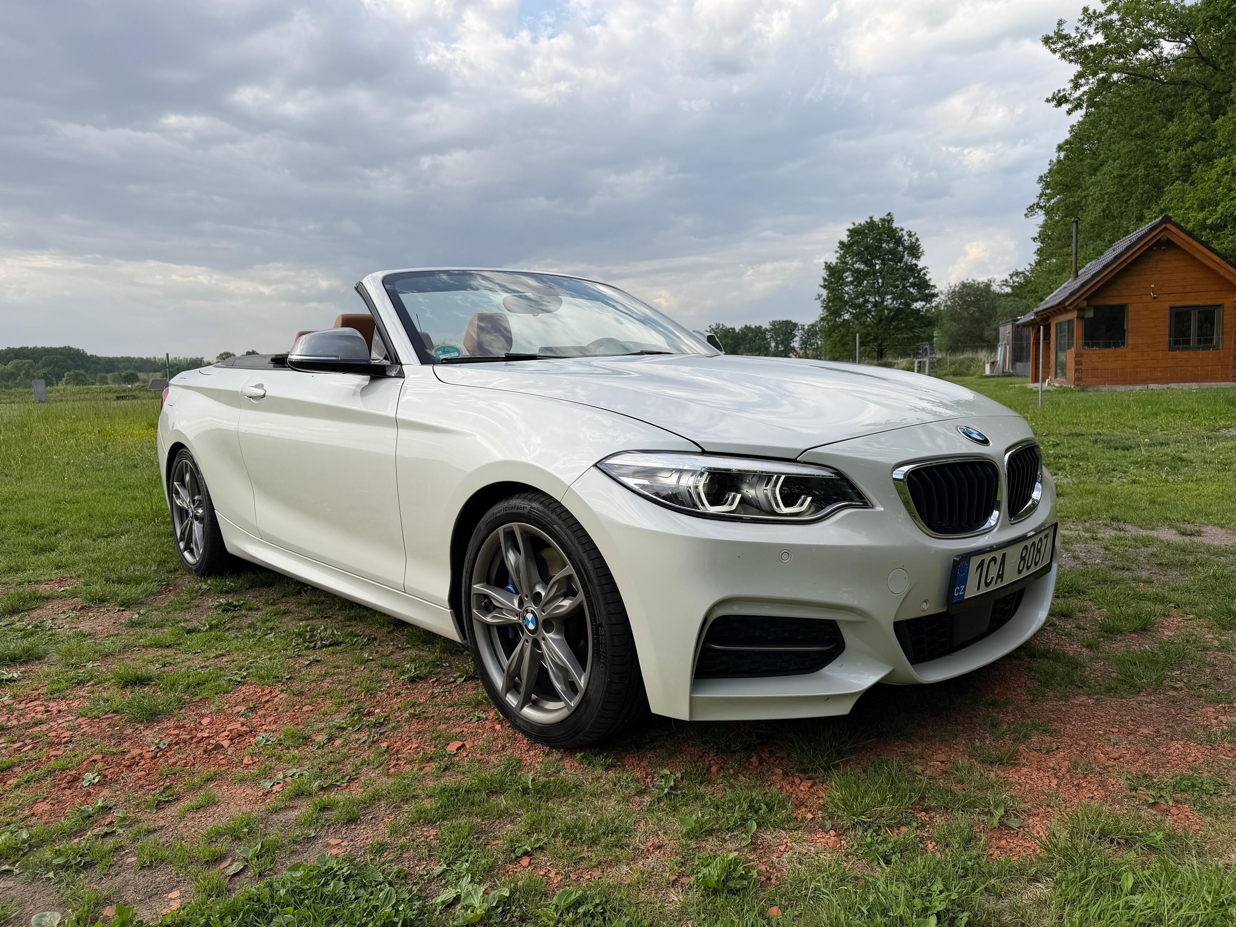 BMW Řada 2, M240i xDrive cabrio - fotka 2