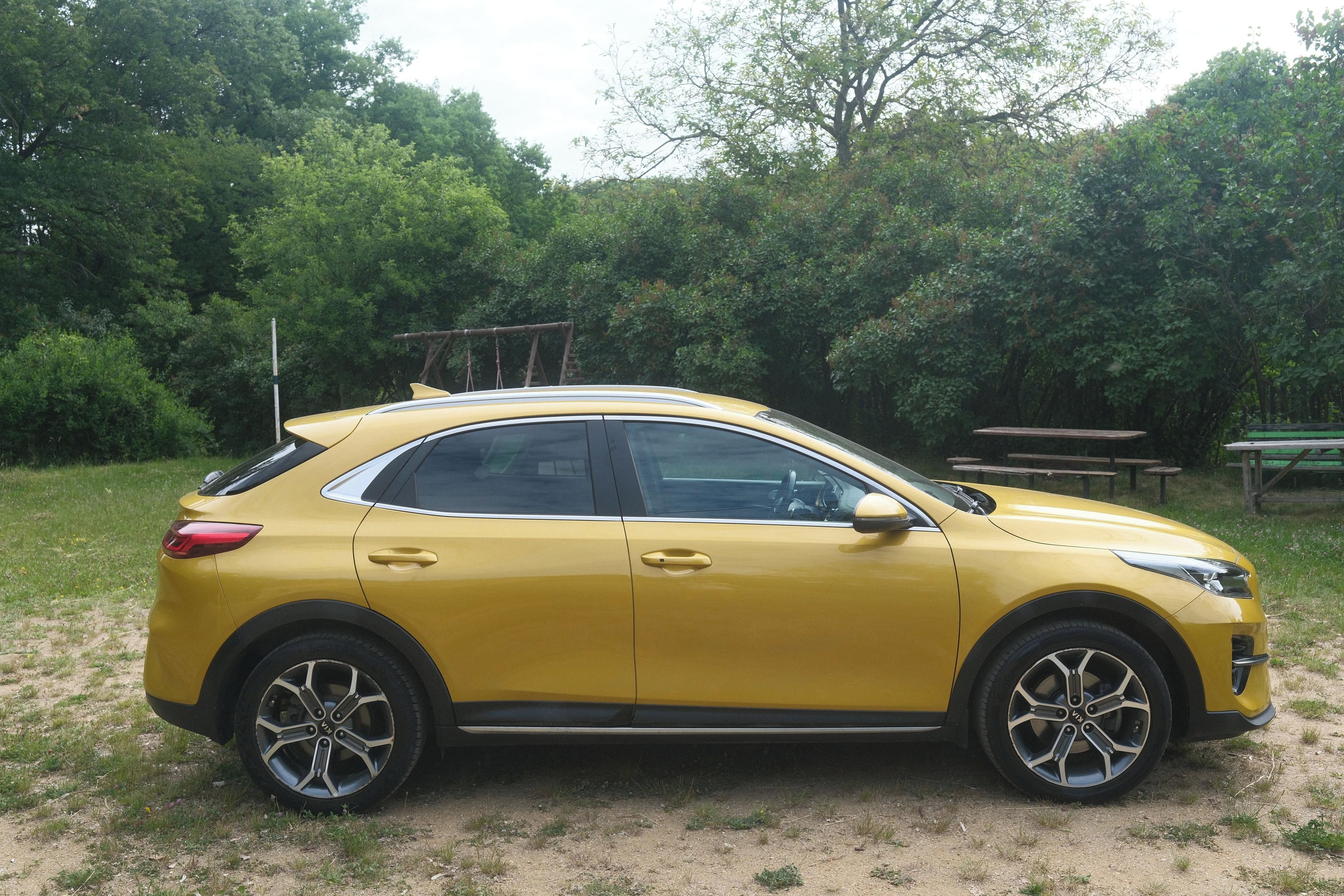 Kia XCee´d, Kia XCeed 1.4 T-GDI - TOP stav - fotka 5