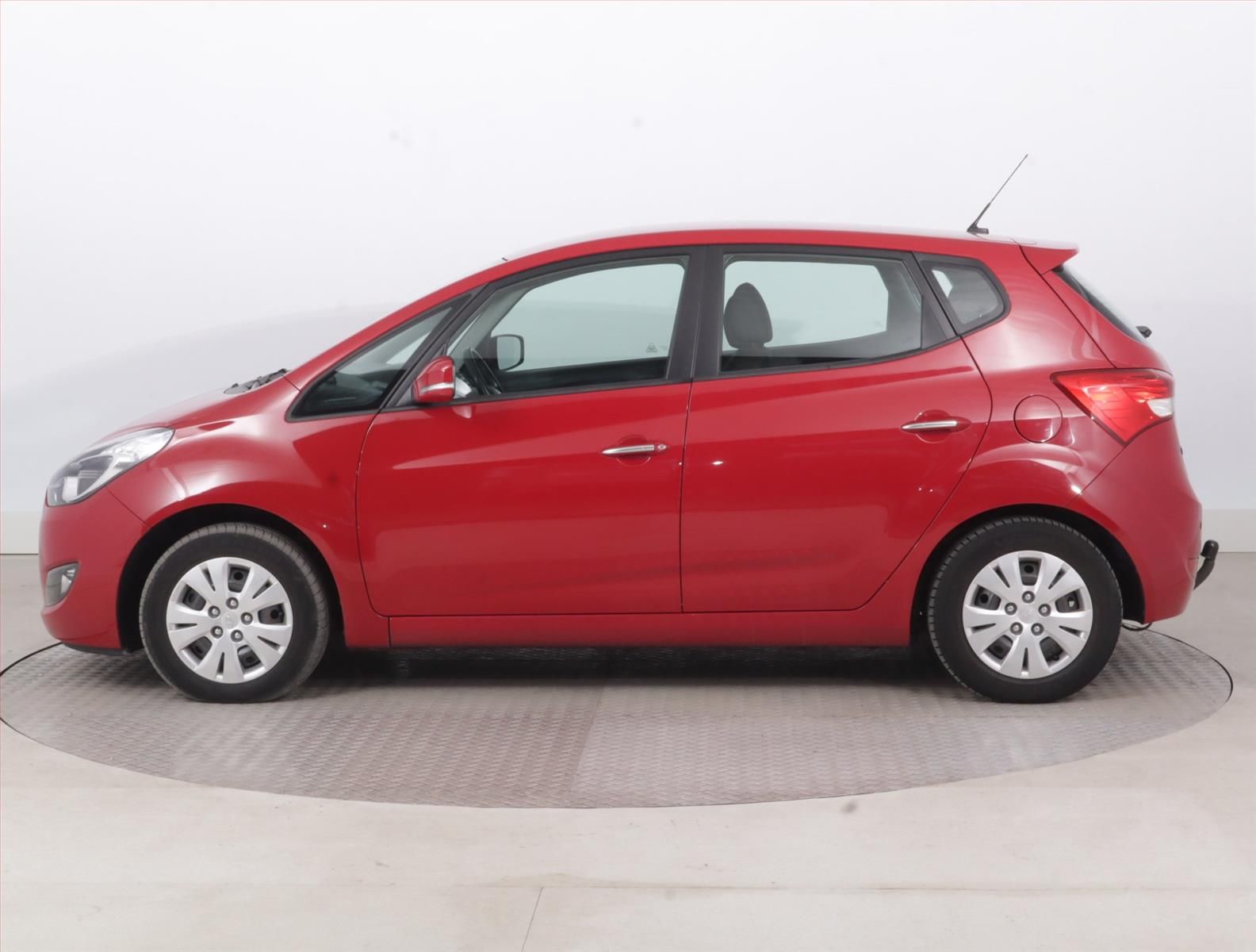 Hyundai ix20, 1.4 CVVT, Serv.kniha, Tempomat - fotka 3