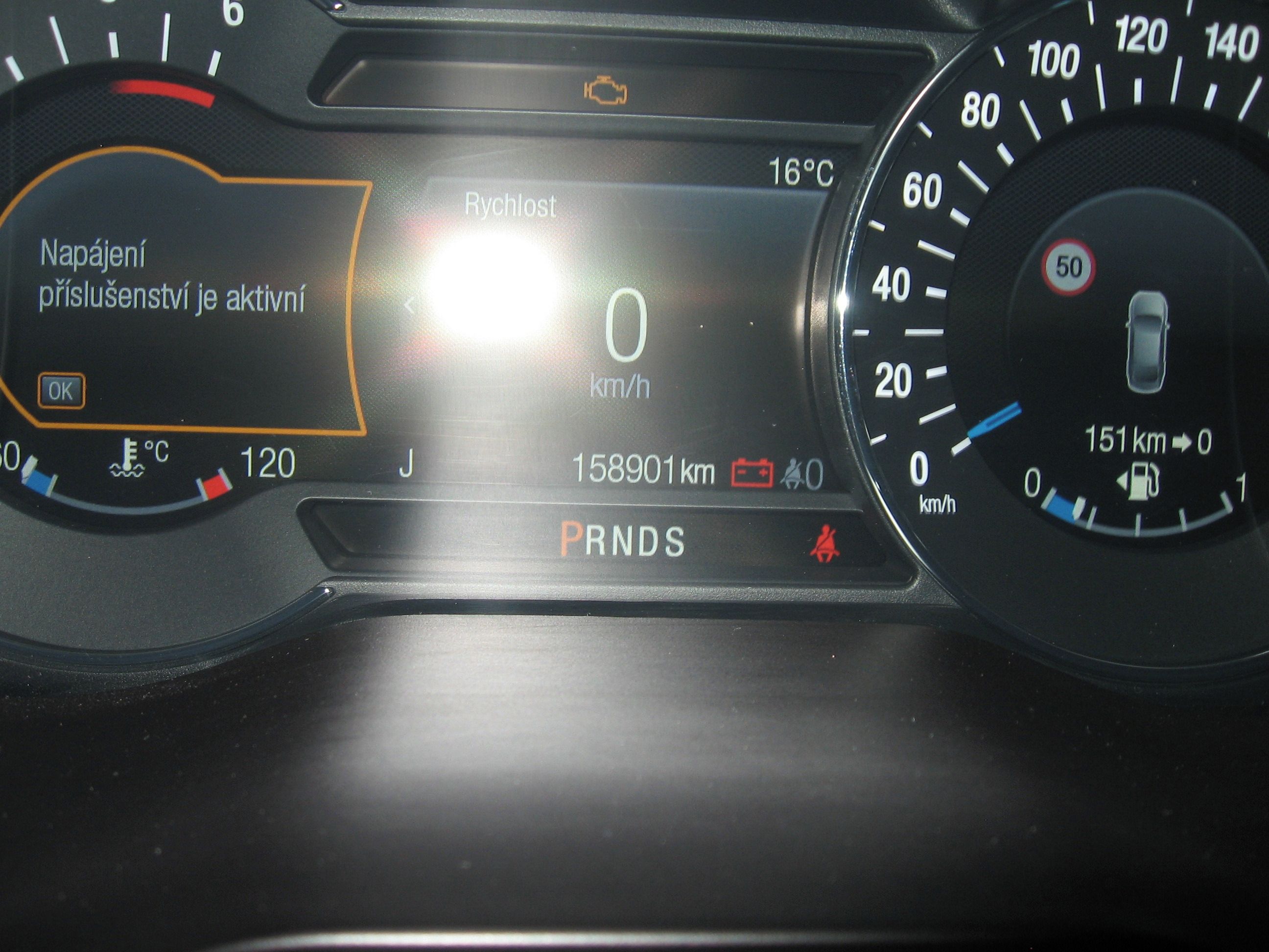 Ford S-MAX, 2,0 TDCi TITANIUM,AT,TZ,LED - fotka 5