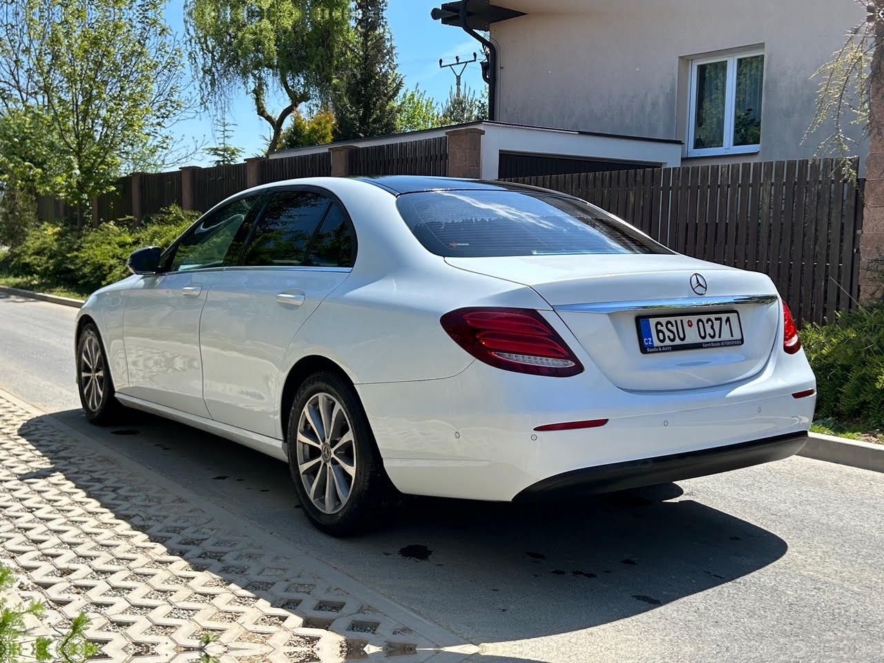 Mercedes-Benz Třídy E, MB E 200d 67tkm - fotka 4
