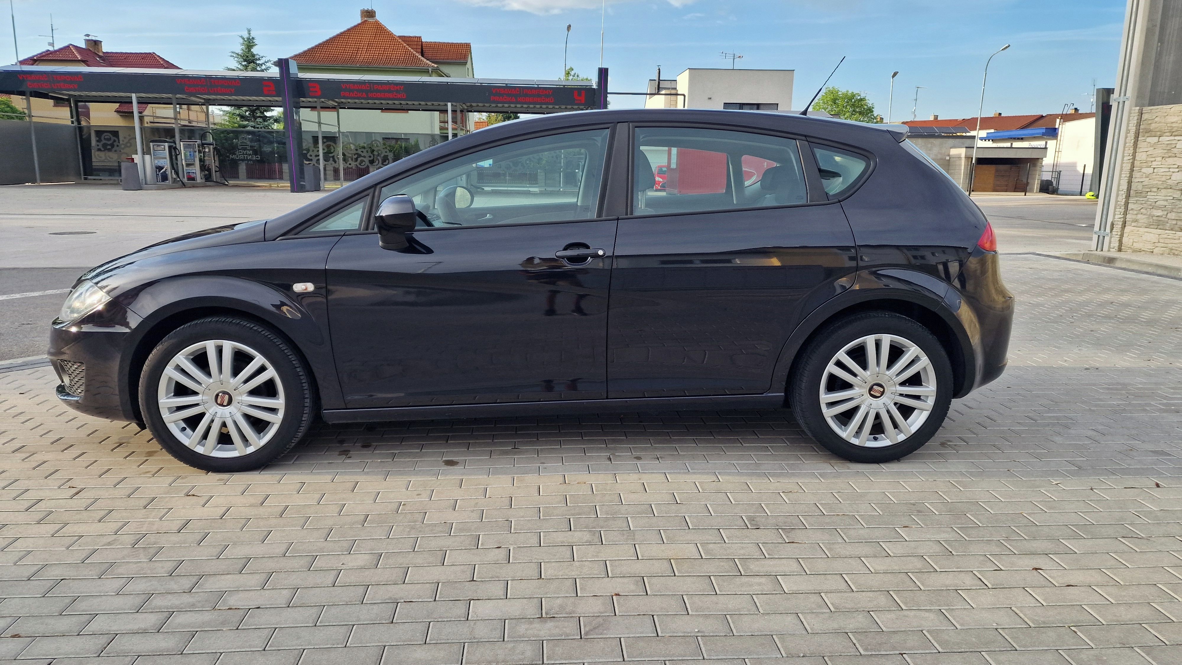 Seat Leon, VYJÍMEČNÝ CELKOVÝ STAV VOZU! - fotka 6